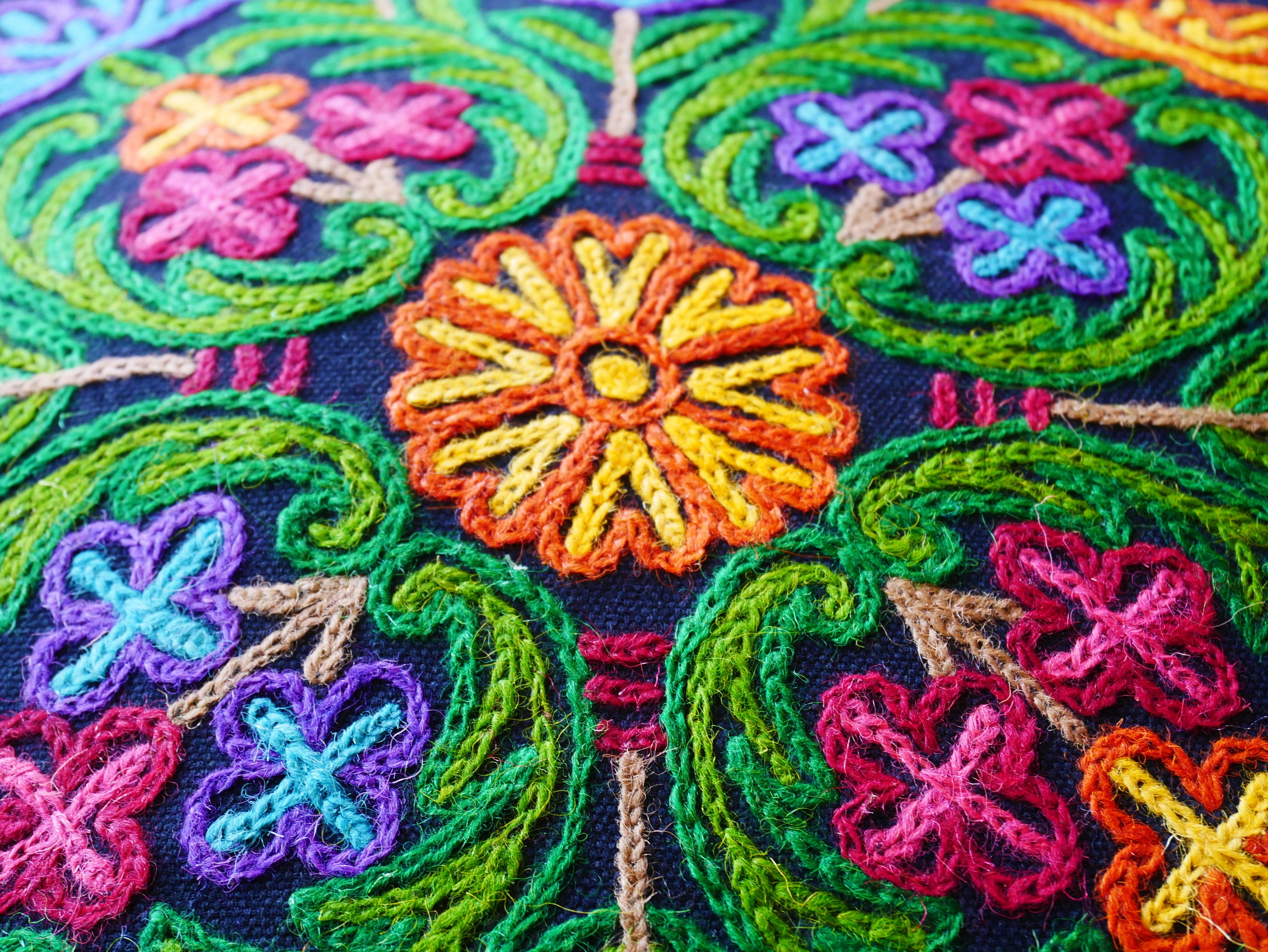 Kashmiri floor pillow "Shanti" | large meditation cushion - hand embroidered - cotton and wool