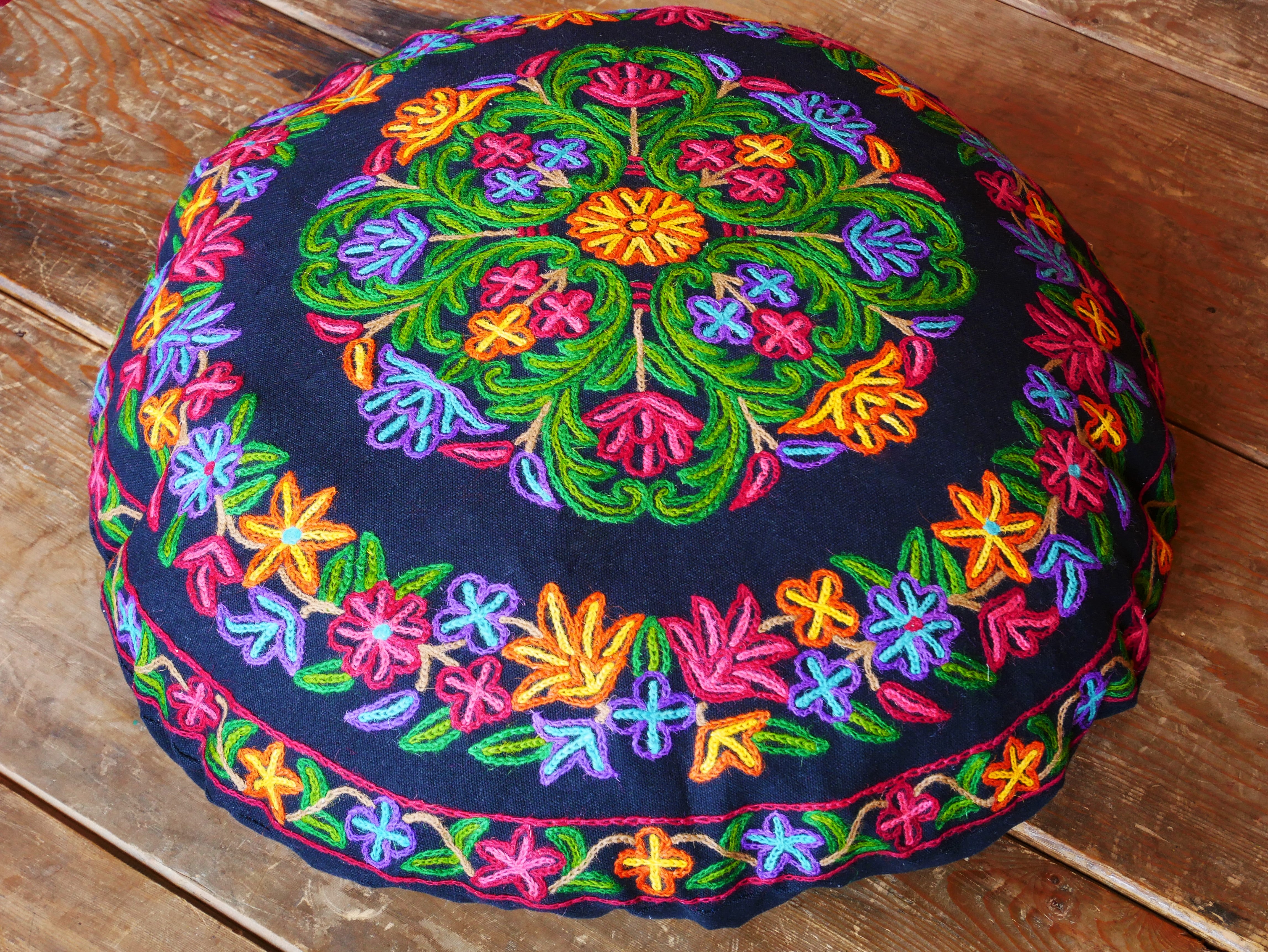 Kashmiri floor pillow "Shanti" | large meditation cushion - hand embroidered - cotton and wool