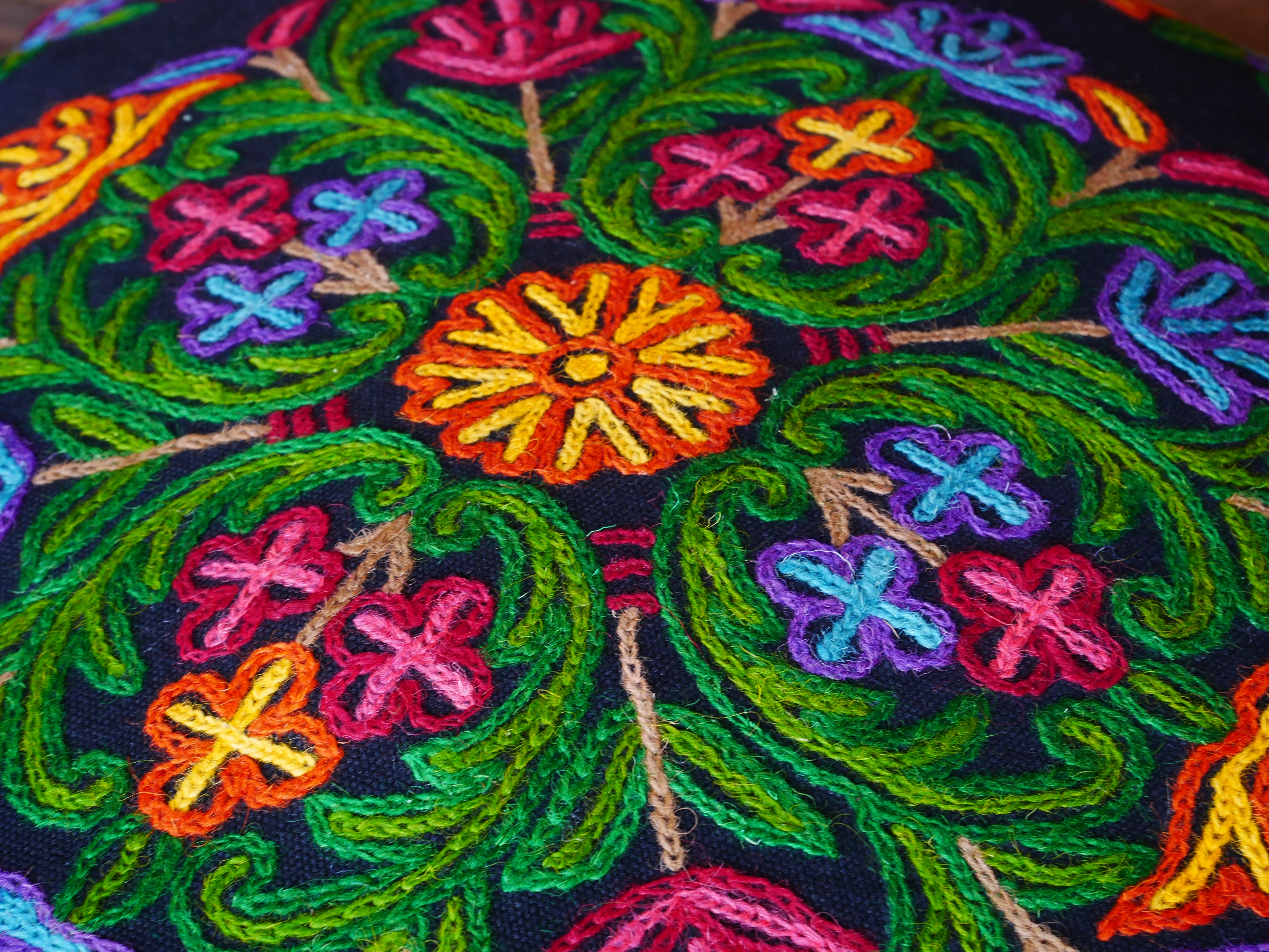 Kashmiri floor pillow "Shanti" | large meditation cushion - hand embroidered - cotton and wool