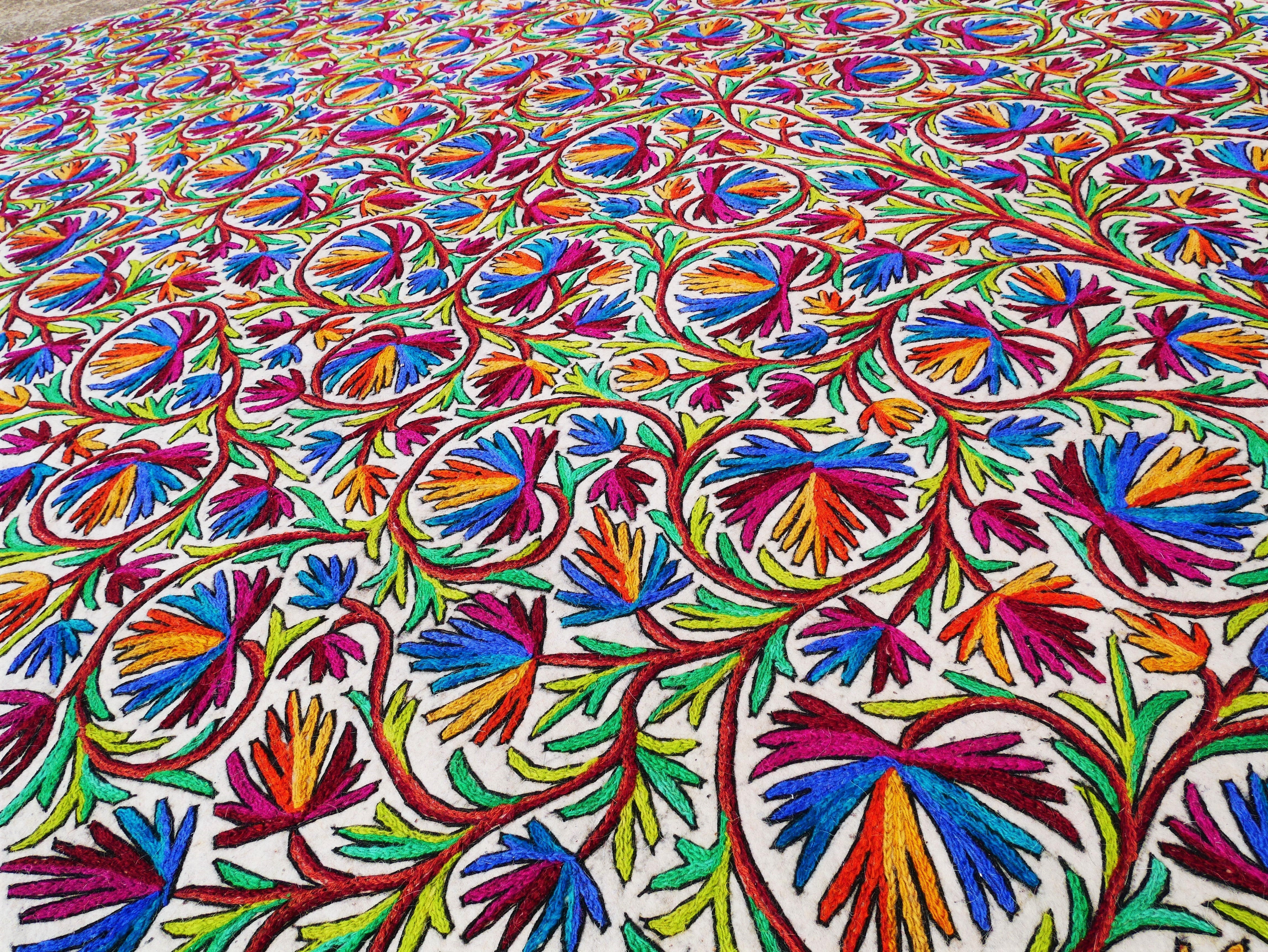 Large Tree of Life Wool Rug 6x10 | Handmade Felted Namda Carpet From Kashmir | Boho Area Rug With Traditional Embroidery