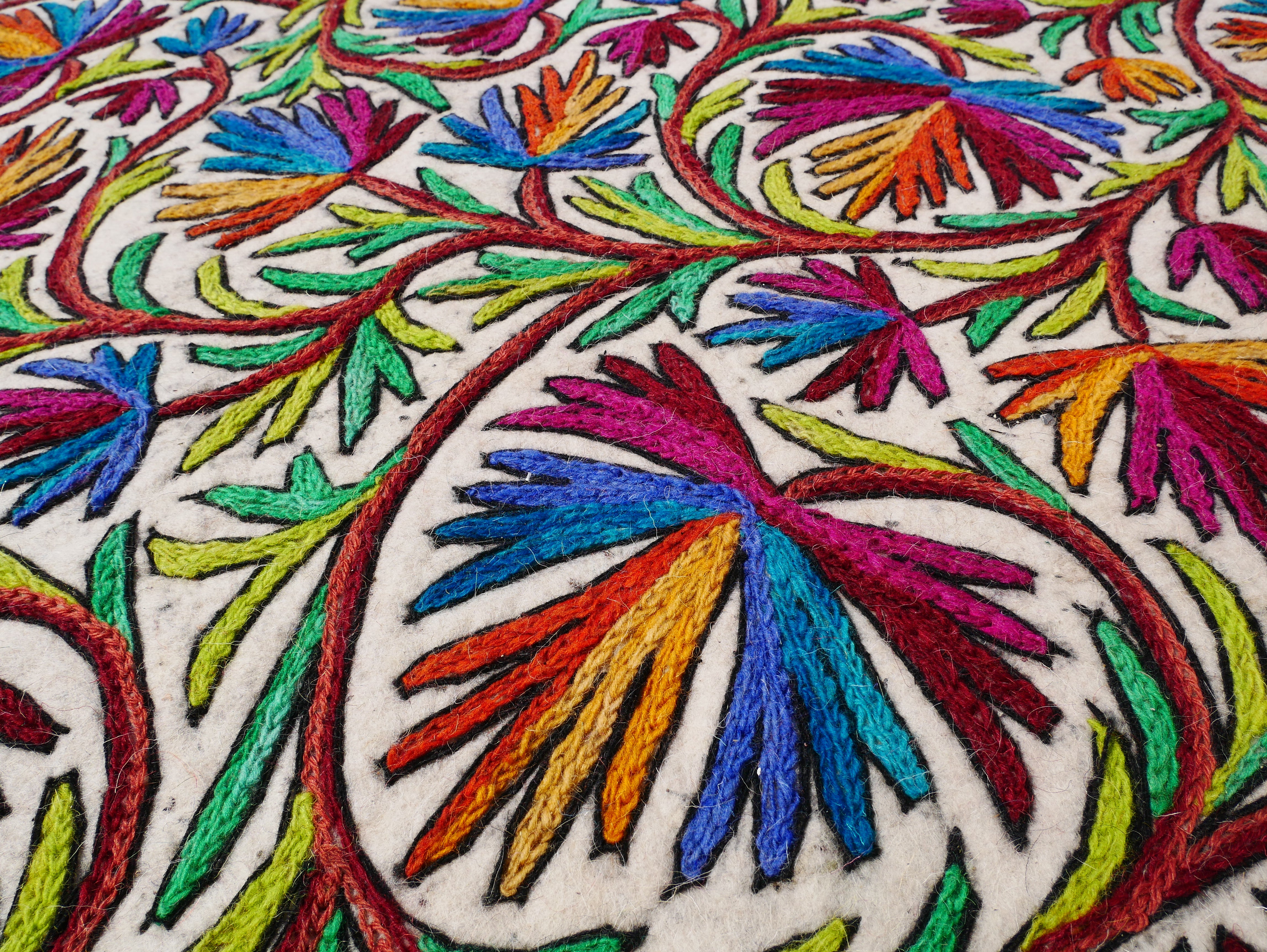 Large Tree of Life Wool Rug 6x10 | Handmade Felted Namda Carpet From Kashmir | Boho Area Rug With Traditional Embroidery