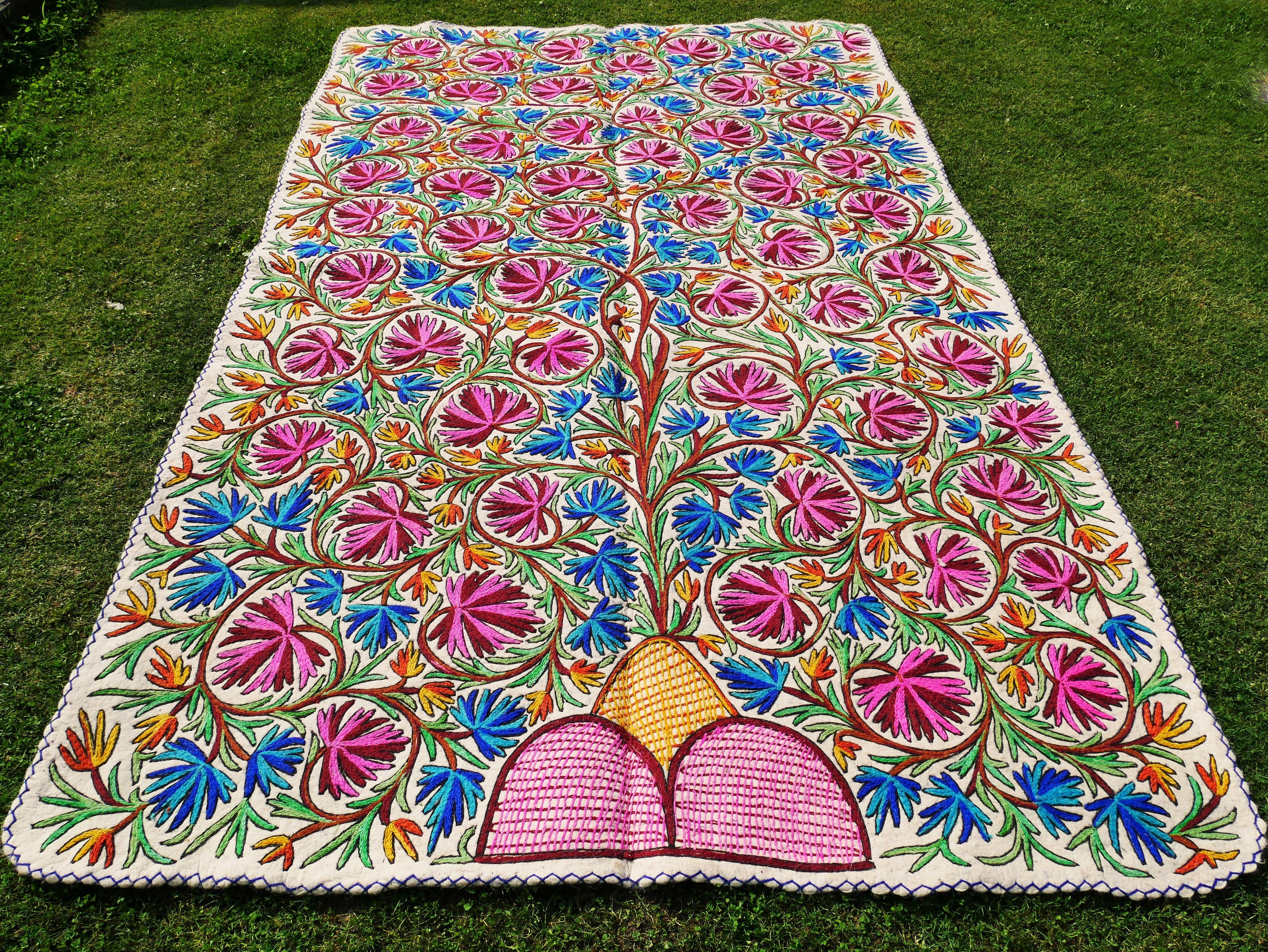 Kashmiri wool rug hand felted Namda 6x10' | boho area rug hand felted floor rug | traditional felted wool rug hand embroidery - The Shanti Home