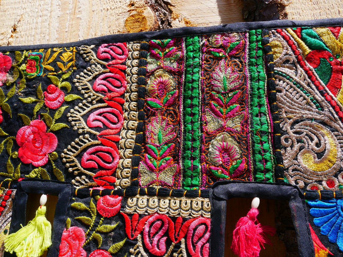 Extra Large Indian Toran 6.5 ft – Handmade Door Hanging & Window Valance