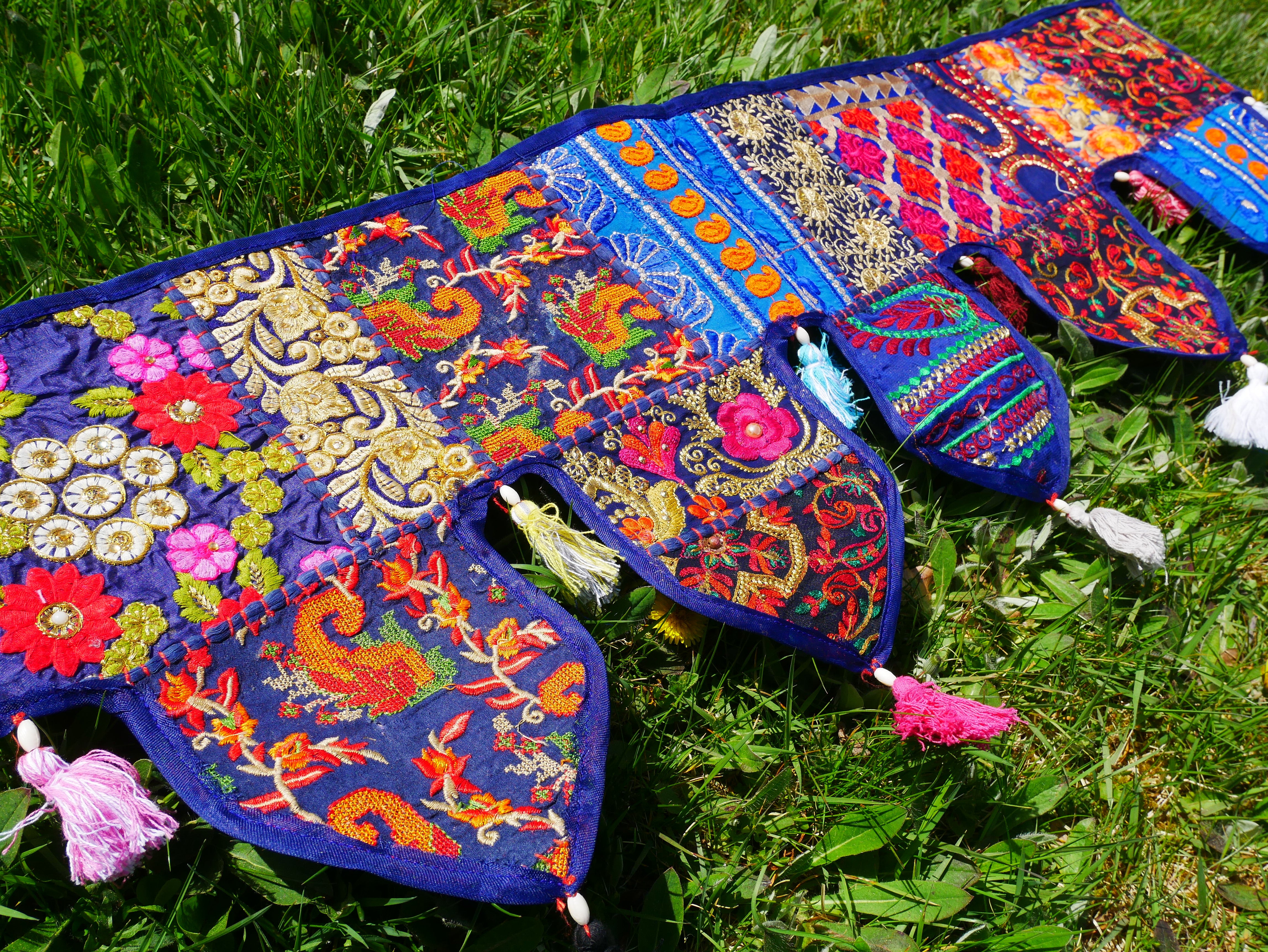 Torán indio de patchwork – cenefa para puerta hecha a mano | Cortina bohemia hippie, decoración de ventana y tapiz de pared
