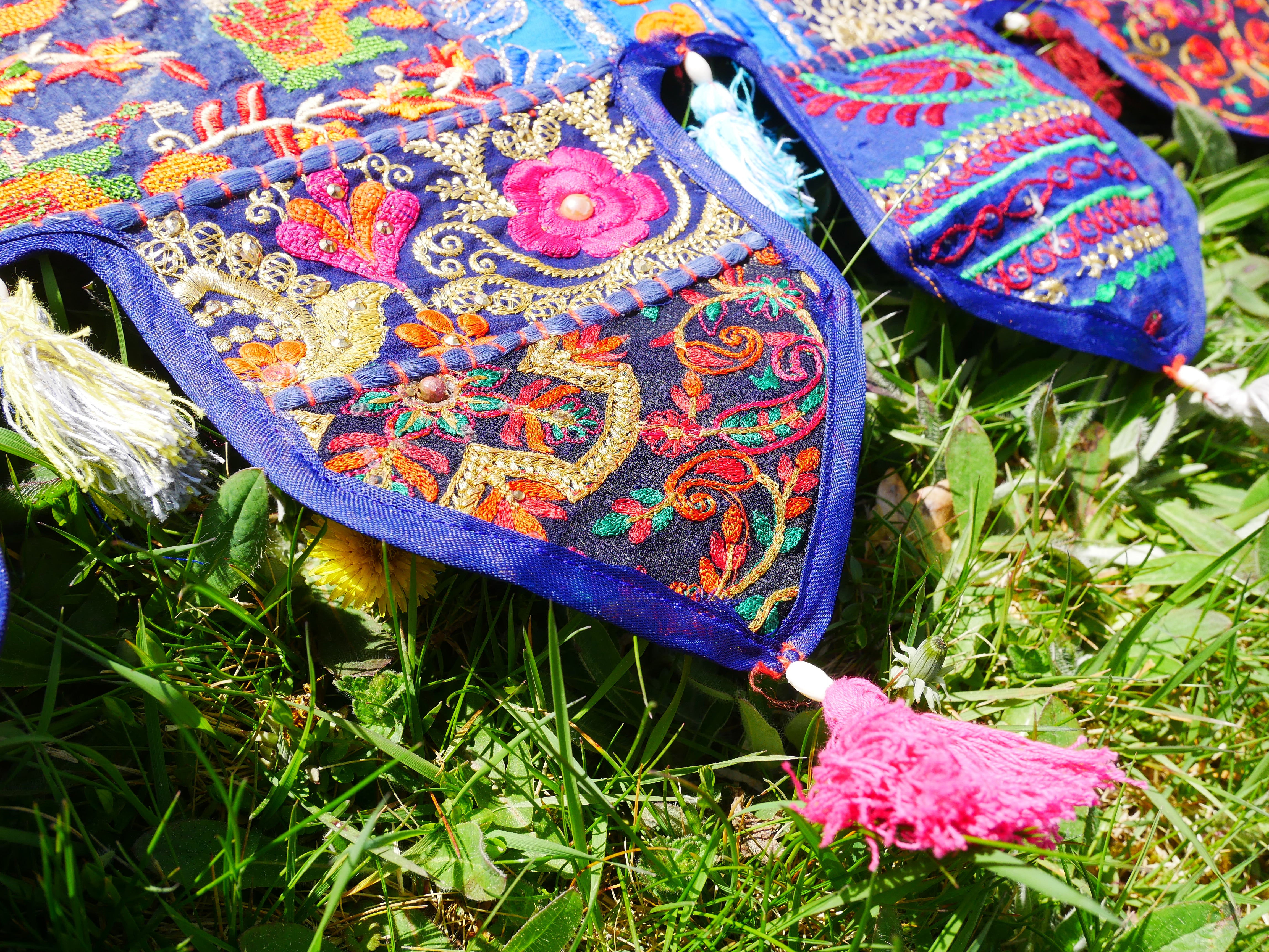 Torán indio de patchwork – cenefa para puerta hecha a mano | Cortina bohemia hippie, decoración de ventana y tapiz de pared