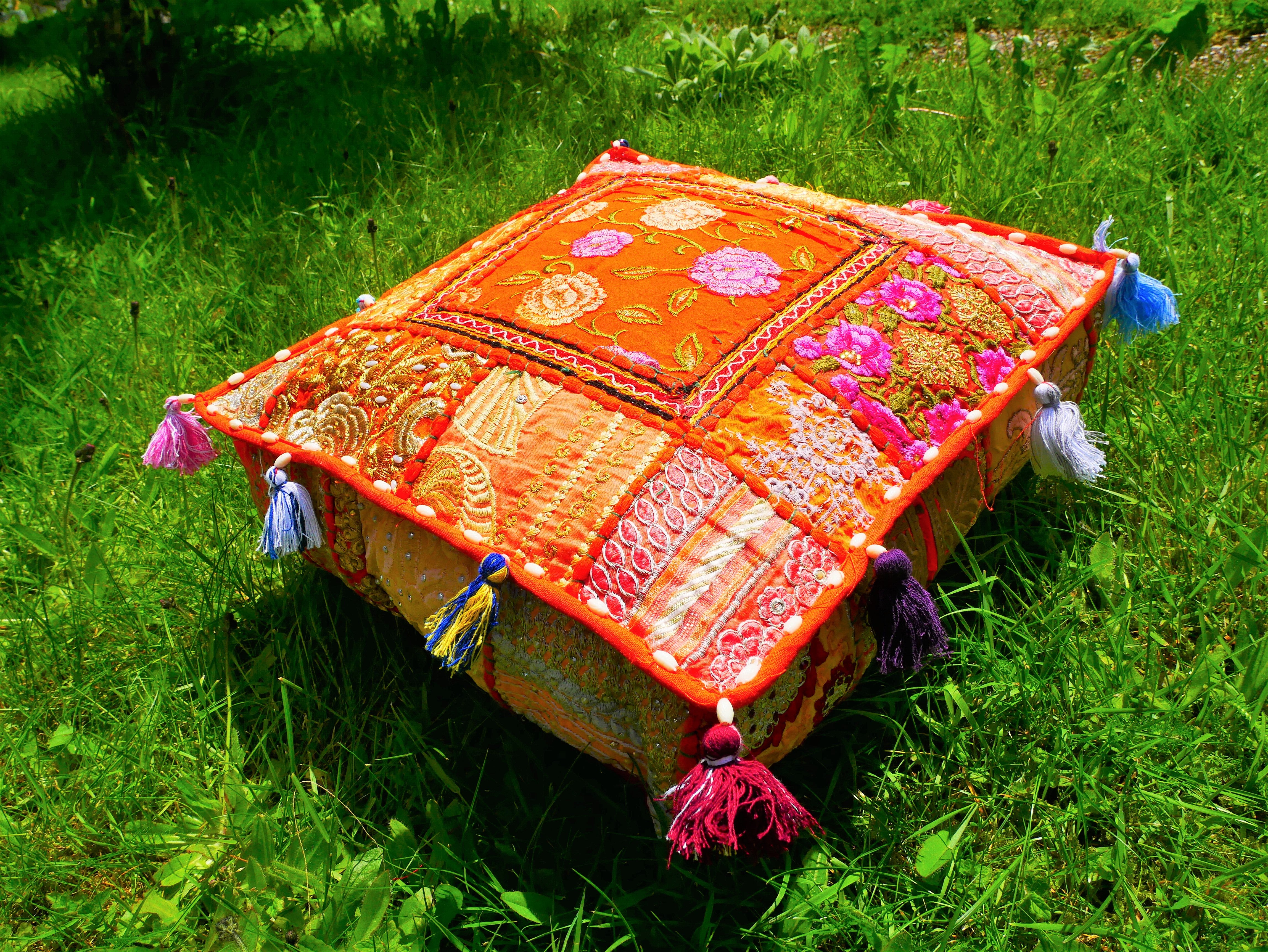 Funda de cojín de suelo Rajastani de 16" | Cojín de meditación - Cojín decorativo para asientos indios bohemios de suelo