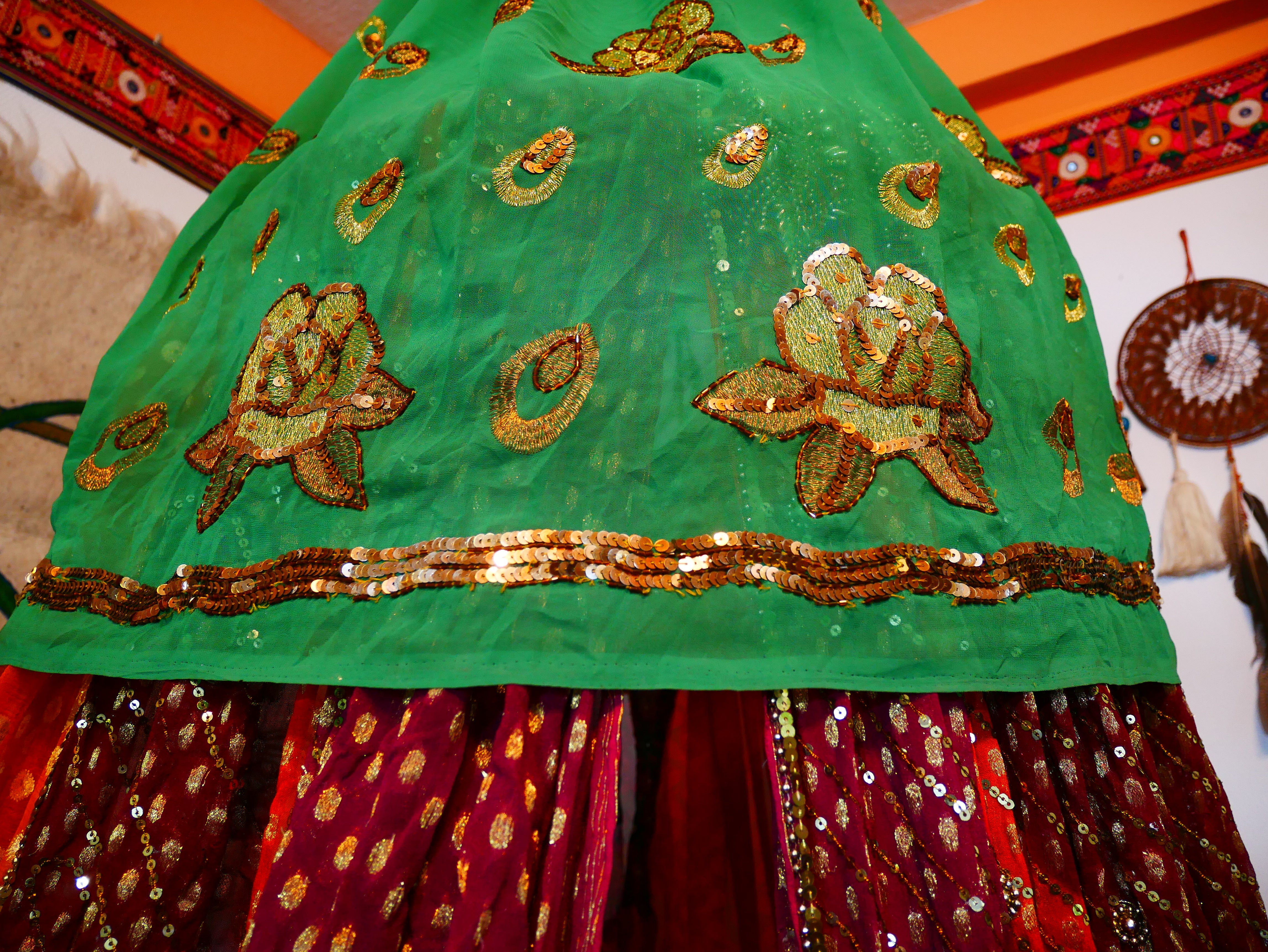 Wedding Saree canopy - Boho Hanging Tent- bed canopy  | bohemian wedding backdrop - Hippie decor - floor seating area | meditation room - Shanti baldachin - The Shanti Home