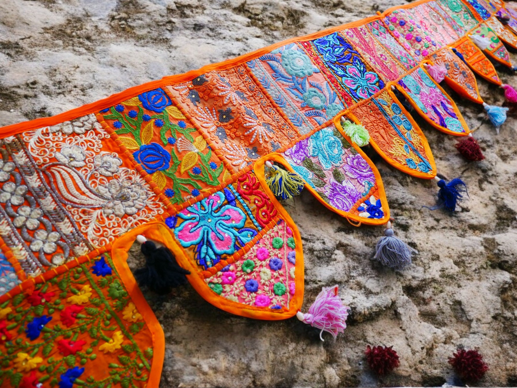 Cenefa de ventana india Toran extragrande de 1,98 m - Adorno para puerta - Decoración de pared hippie