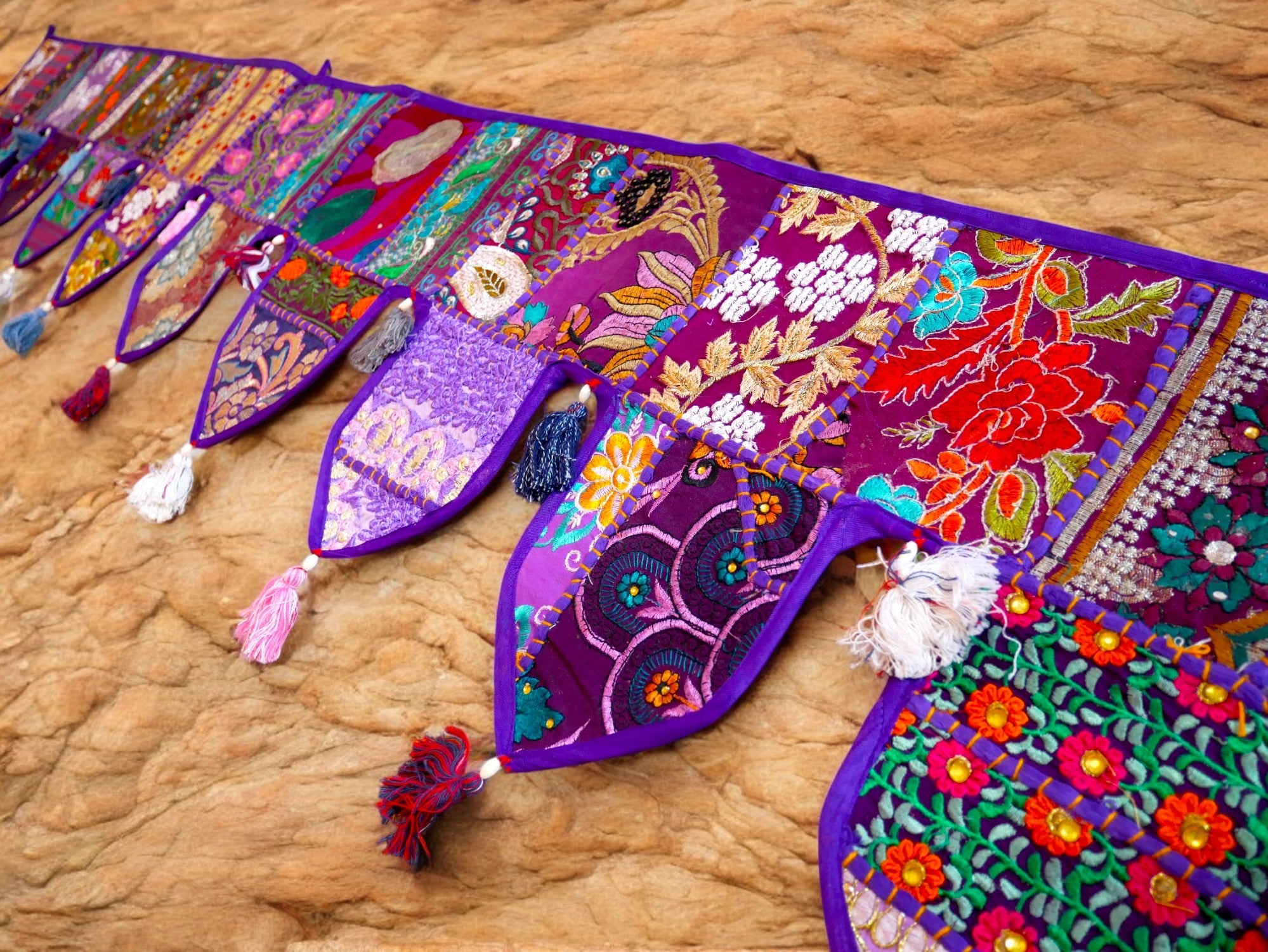 Cenefa de ventana india Toran extragrande de 1,98 m - Adorno para puerta - Decoración de pared hippie