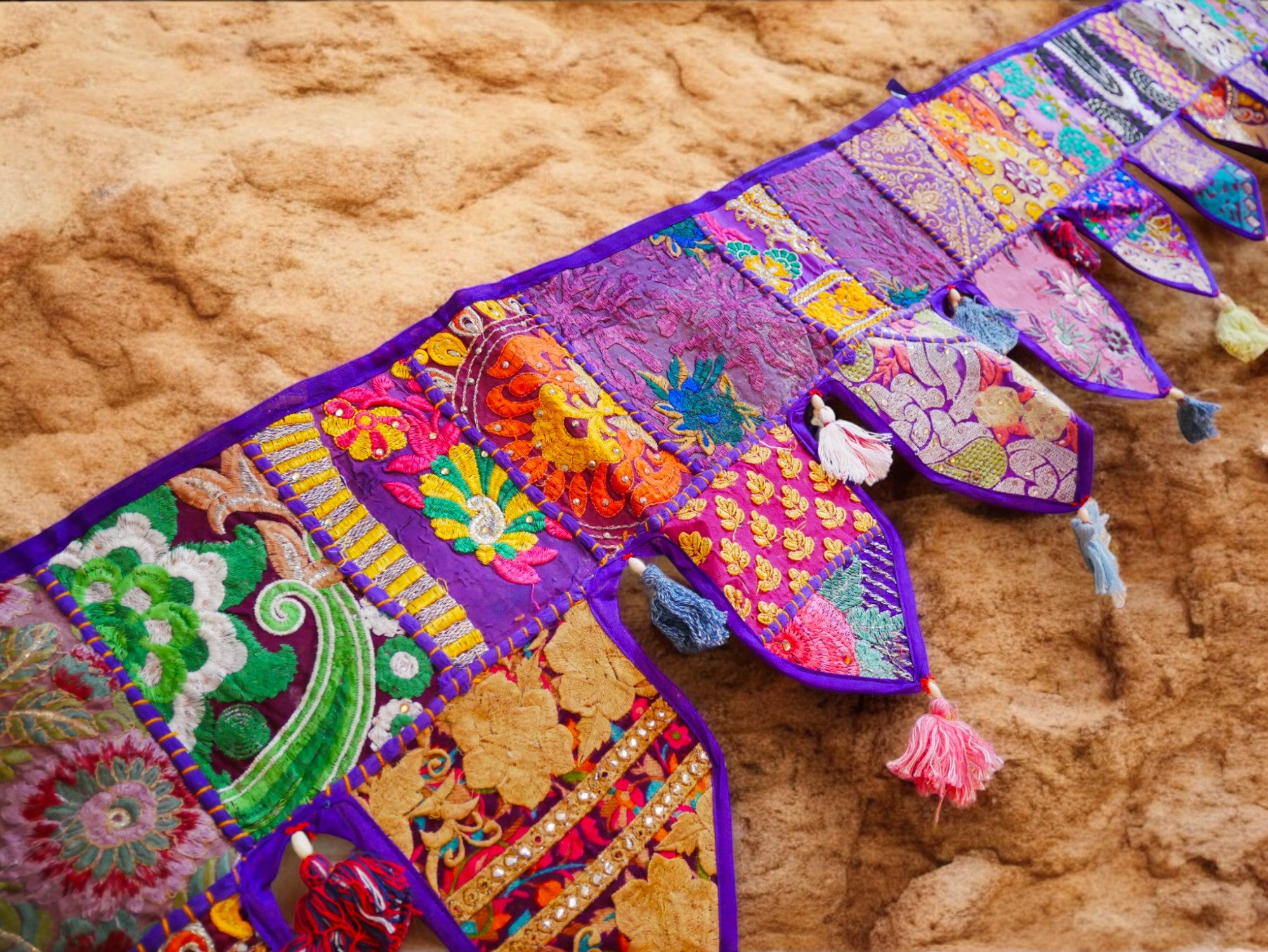 Cenefa de ventana india Toran extragrande de 1,98 m - Adorno para puerta - Decoración de pared hippie