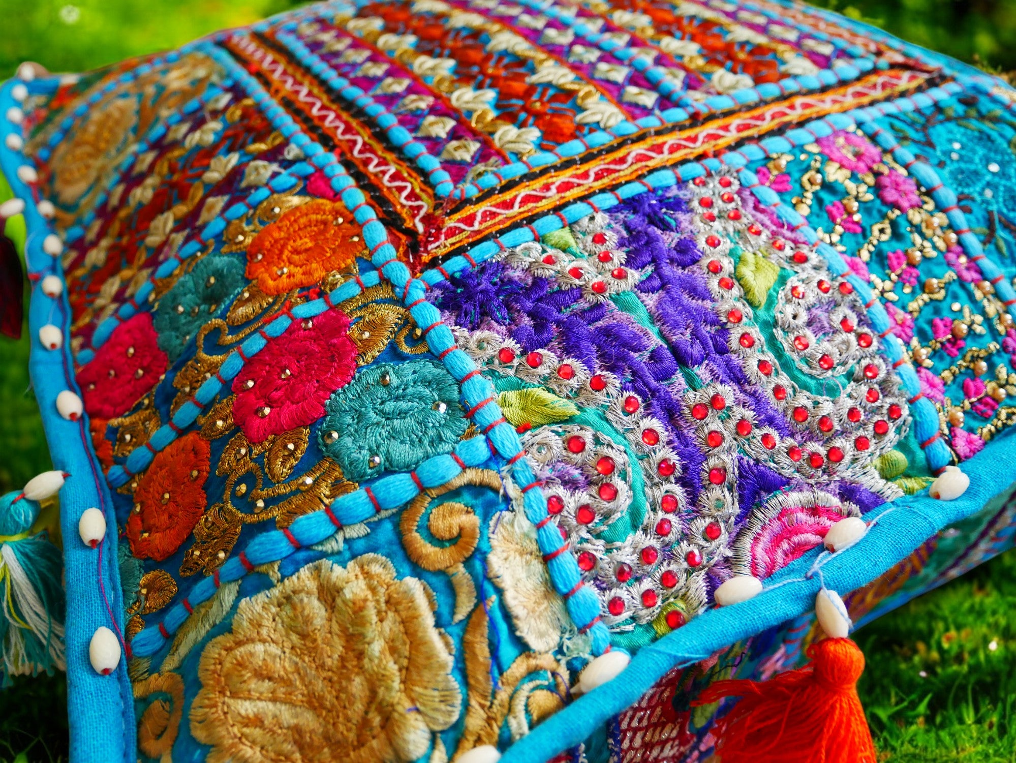 Funda de cojín de suelo Rajastani de 16" | Cojín de meditación - Cojín decorativo para asientos indios bohemios de suelo