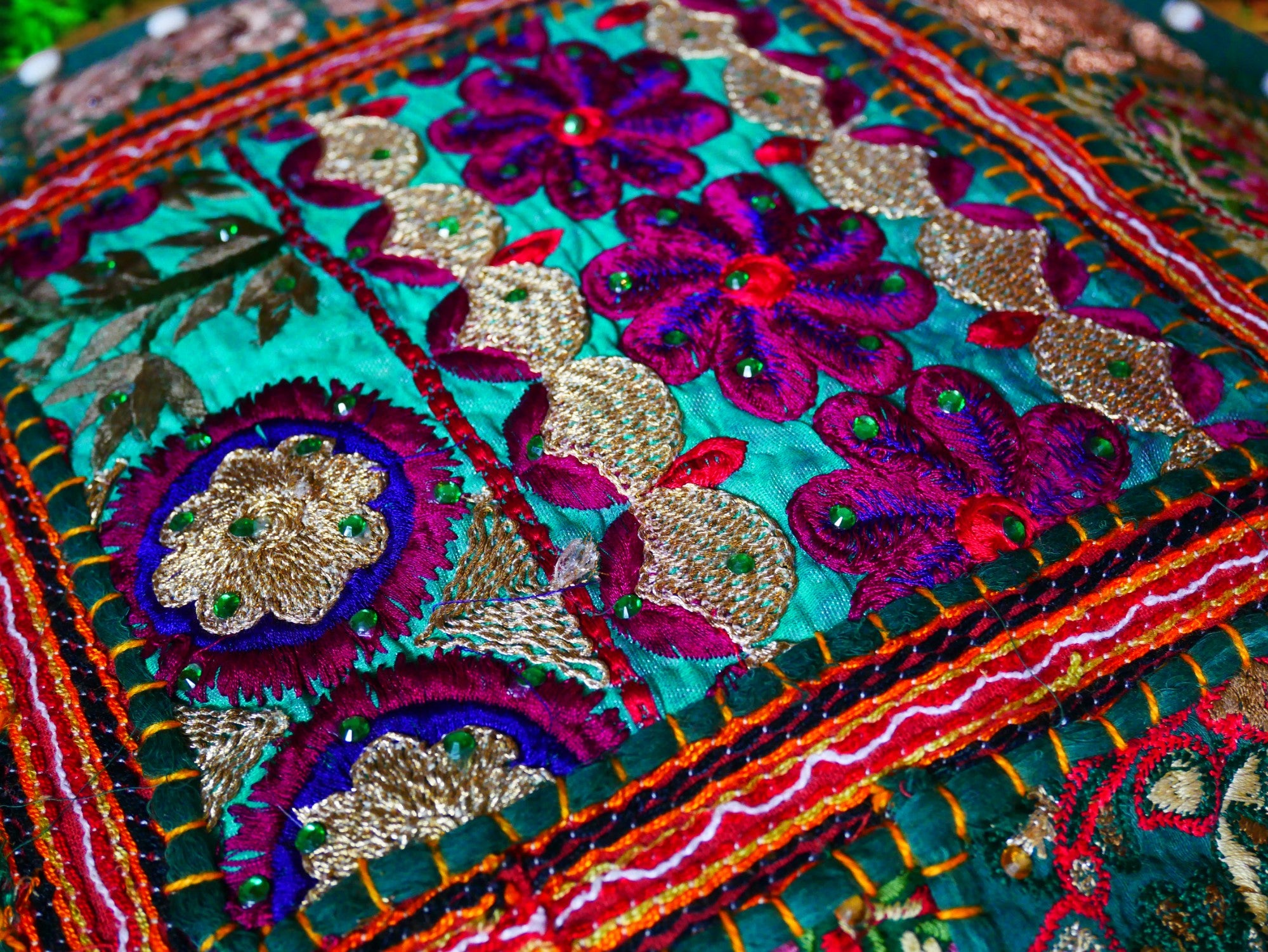 Funda de cojín de suelo Rajastani de 16" | Cojín de meditación - Cojín decorativo para asientos indios bohemios de suelo