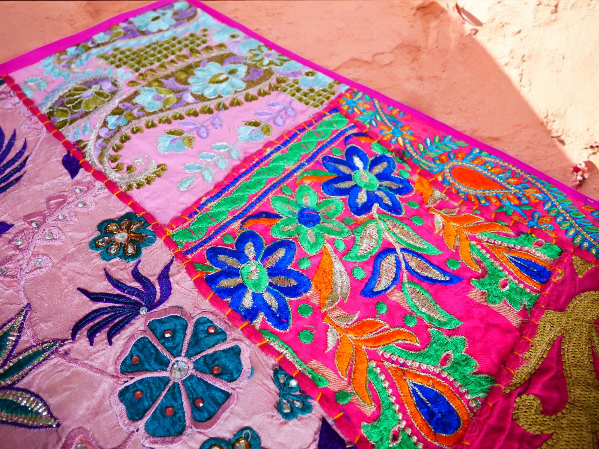 Tapiz indio para puerta - Toran - colorida decoración de pared bohemia y para hogares hippies