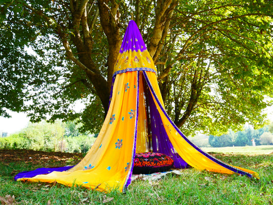 Boho canopy Saree tent - bed canopy  | hippie decor - Shanti baldachin for Meditation Spaces or Reading nooks