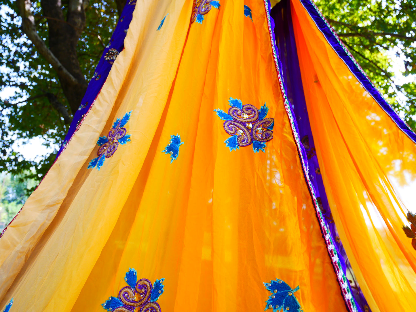 Boho canopy Saree tent - bed canopy  | hippie decor - Shanti baldachin for Meditation Spaces or Reading nooks