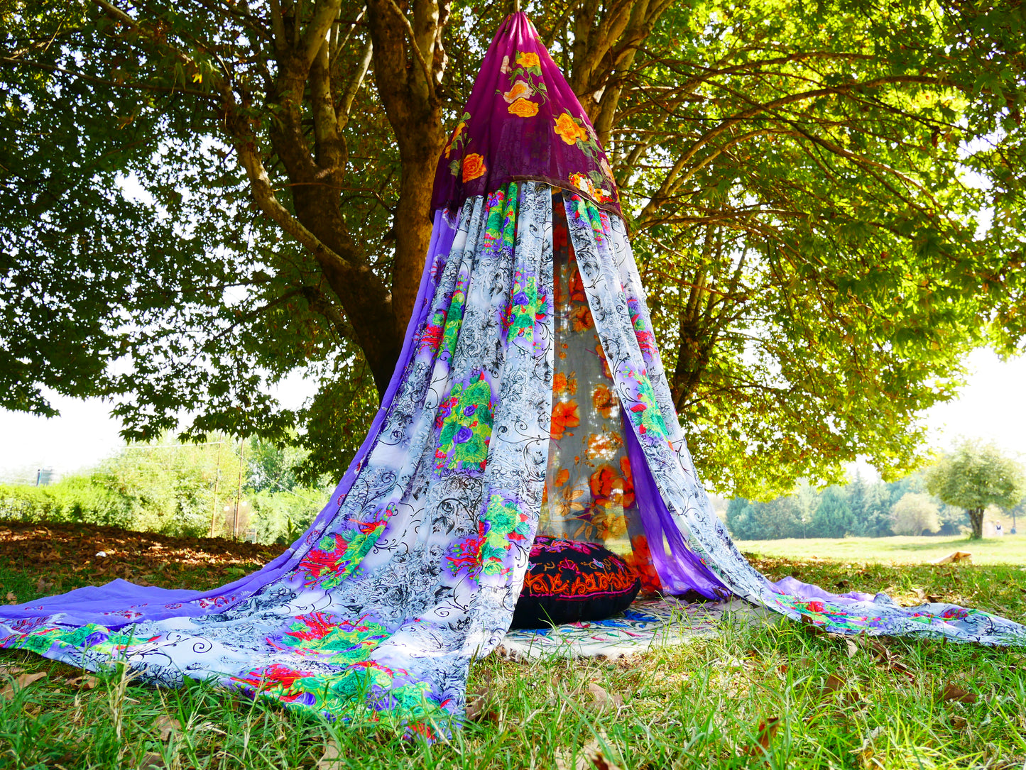 Saree tent Indian canopy - boho bed canopy  | bohemian wedding backdrop - Hippie decor - floor seating area | meditation room - Shanti baldachin