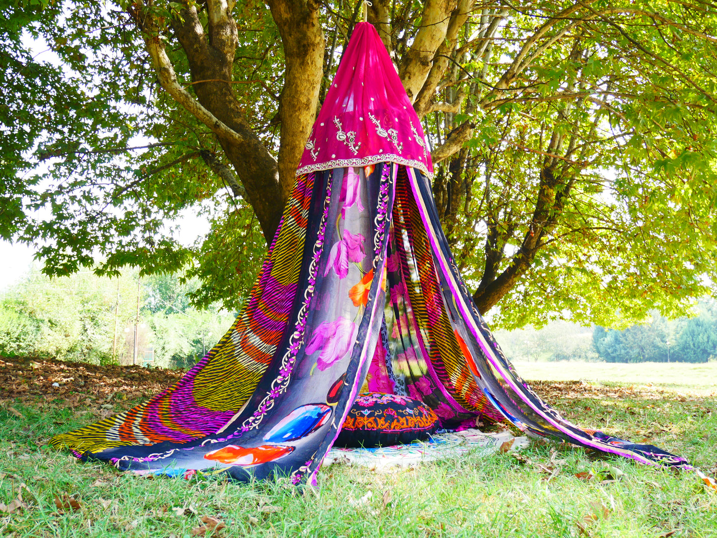 Boho canopy Saree tent - bed canopy  | hippie decor - Shanti baldachin for Meditation Spaces or Reading nooks