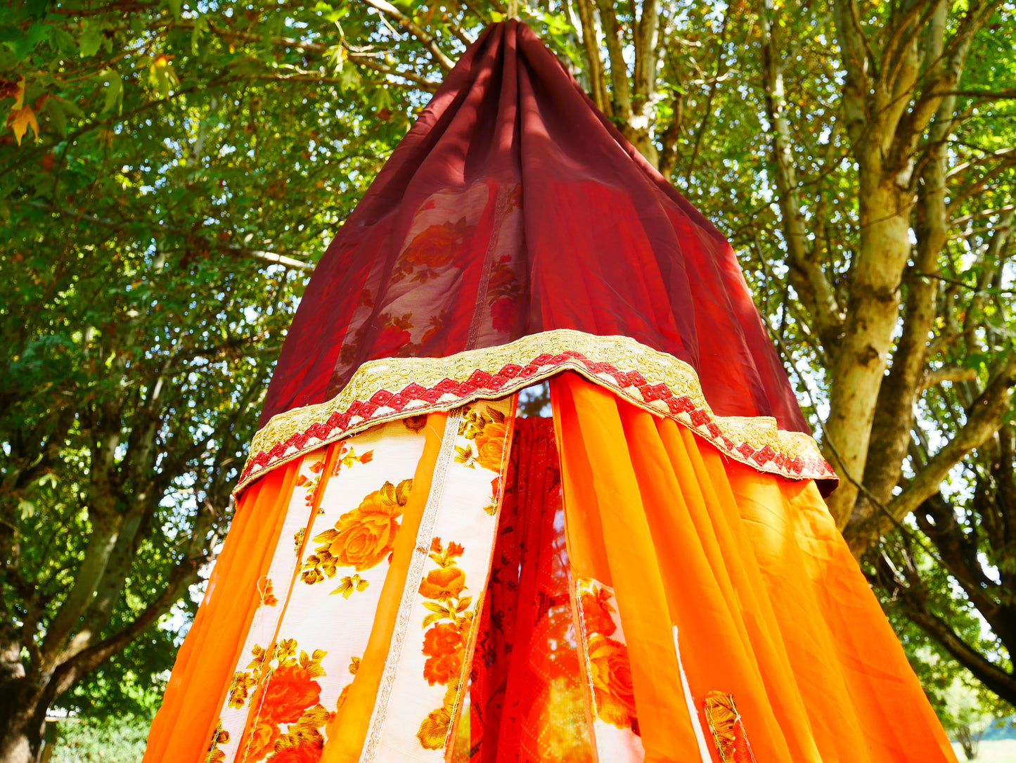 Boho canopy  Saree tent - bed canopy  | hippie decor - Shanti baldachin for Meditation Spaces or Reading nooks