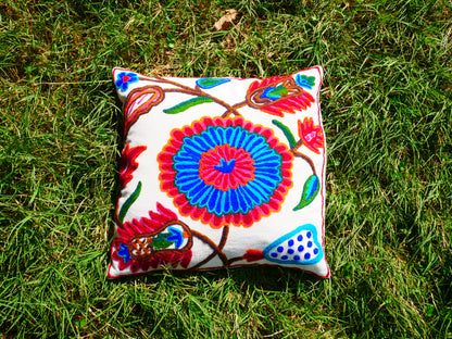 Colorful Kashmiri Crewel Pillow Cover: Handcrafted by Artisans  16x16 inches Flower Embroidery Pillow (Kopie)
