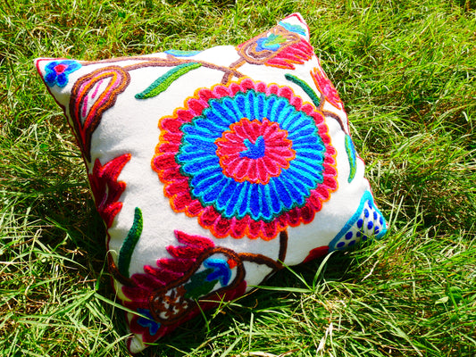 Colorful Kashmiri Crewel Pillow Cover: Handcrafted by Artisans  16x16 inches Flower Embroidery Pillow (Kopie)
