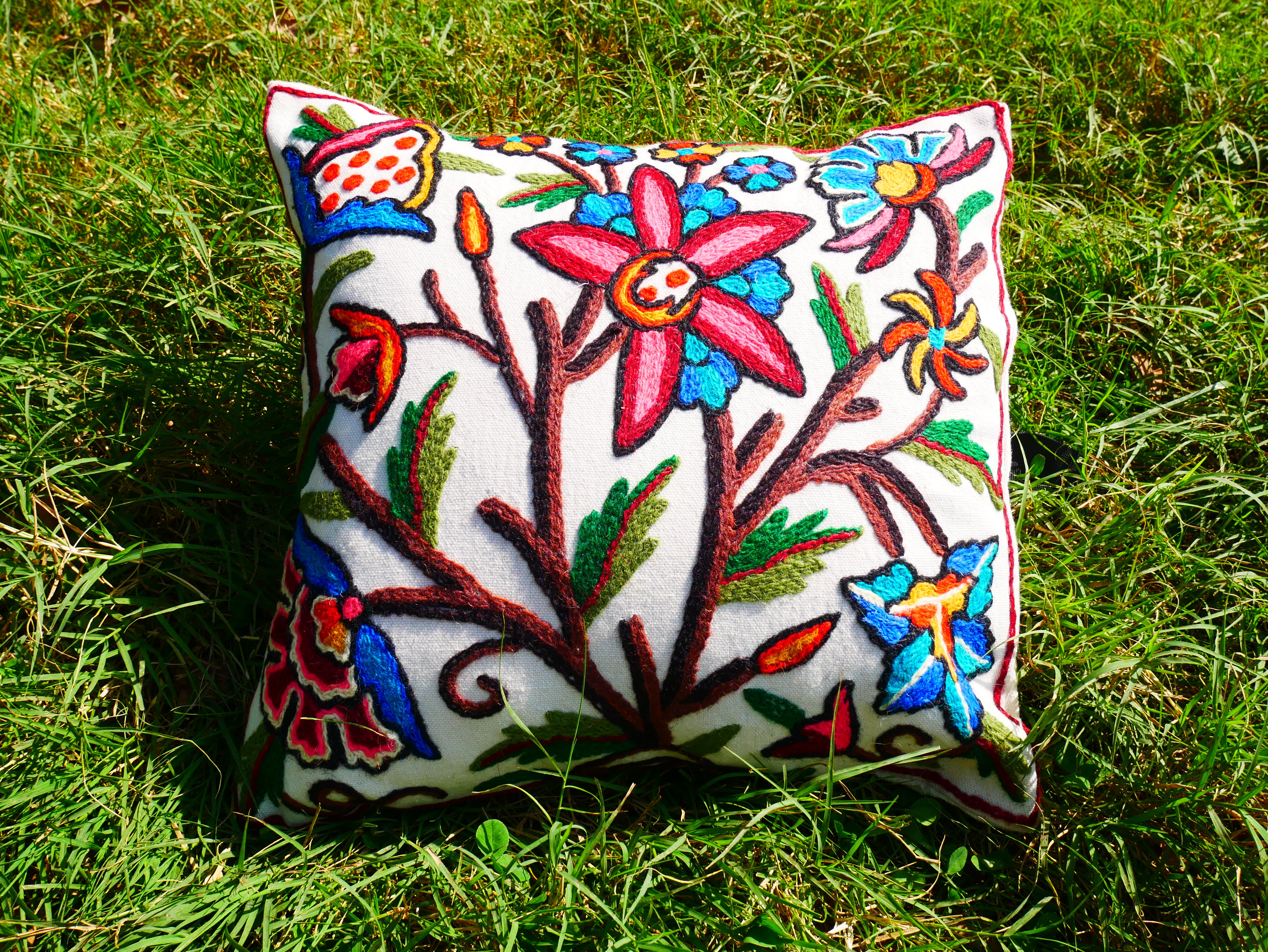 Fundas de almohada "Duanz Dar" Crewel con bordado de Cachemira: hechas a mano por artesanos 16x16 pulgadas