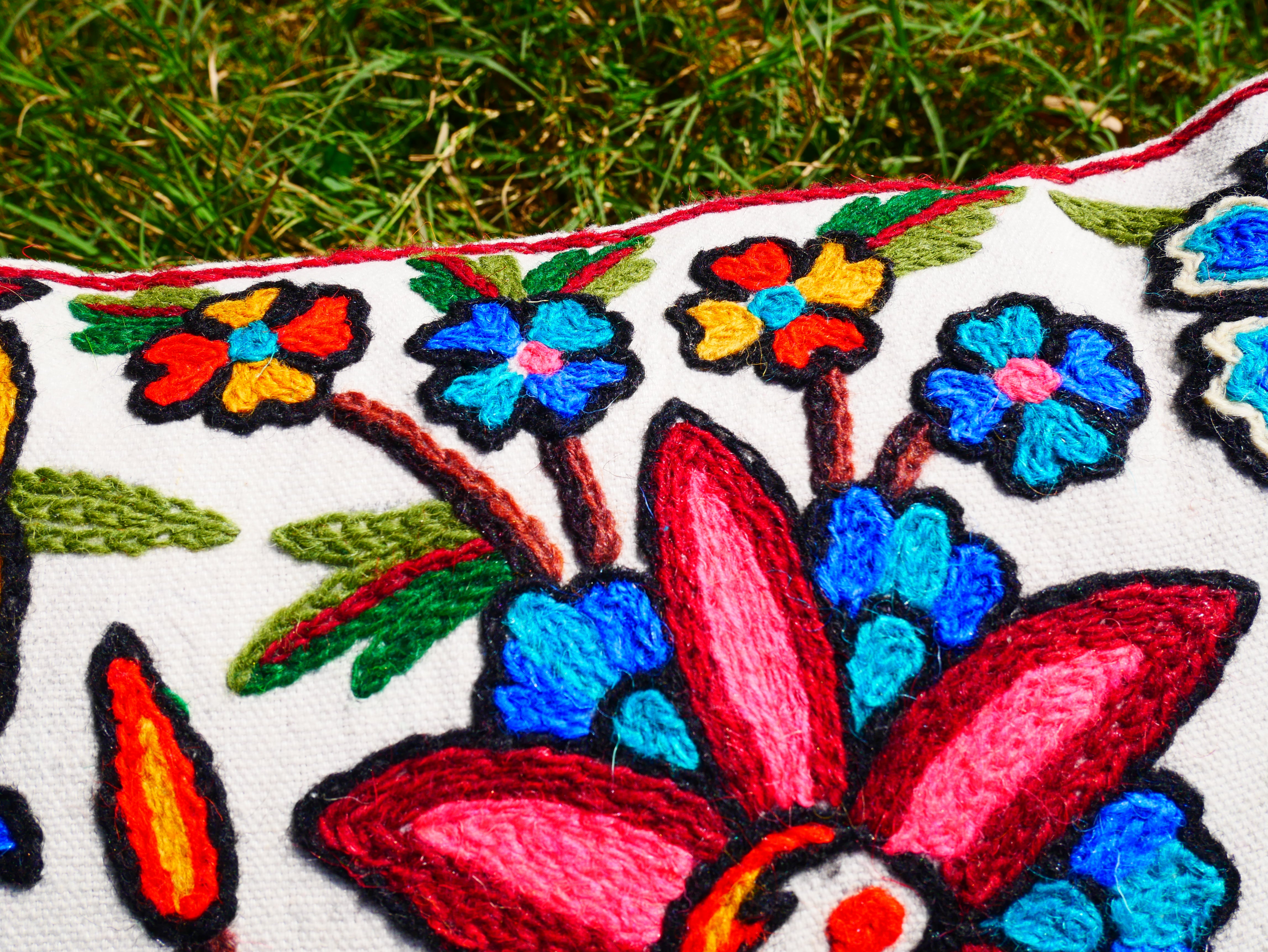 Fundas de almohada "Duanz Dar" Crewel con bordado de Cachemira: hechas a mano por artesanos 16x16 pulgadas