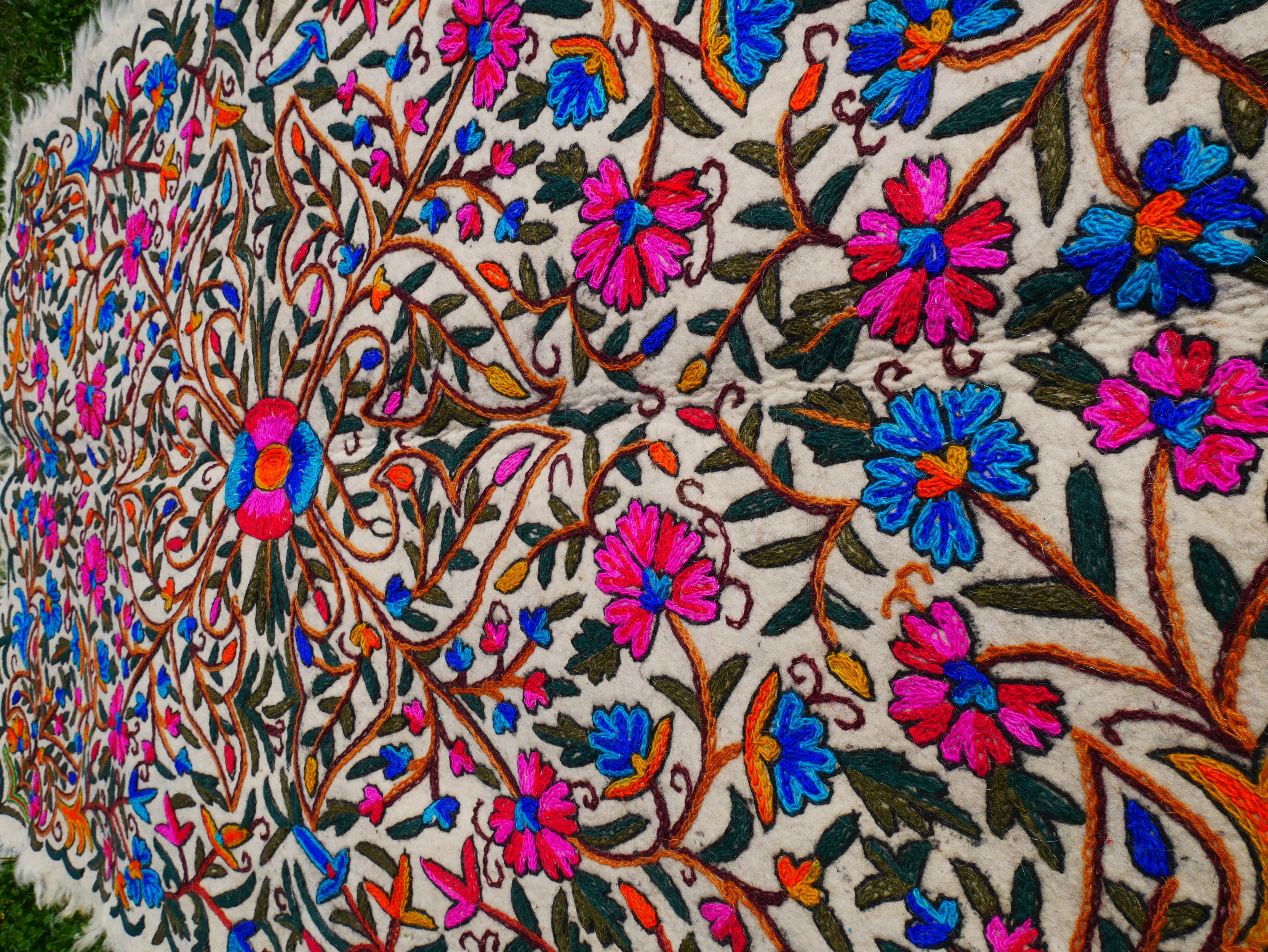 Alfombra artesanal de Cachemira, Namda afieltrado a mano de Cachemira | Alfombra de área bohemia bordada floral