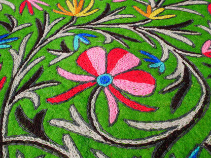 Kashmiri wool rug - green round "Namda" rug - hand felted and embroidered floor rug from India | 6 ft boho area rug -
