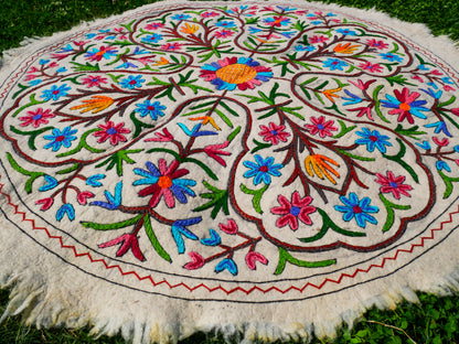 Round rug 5 ft boho wool rug "Namda" from Kashmir hand felted and embroidered