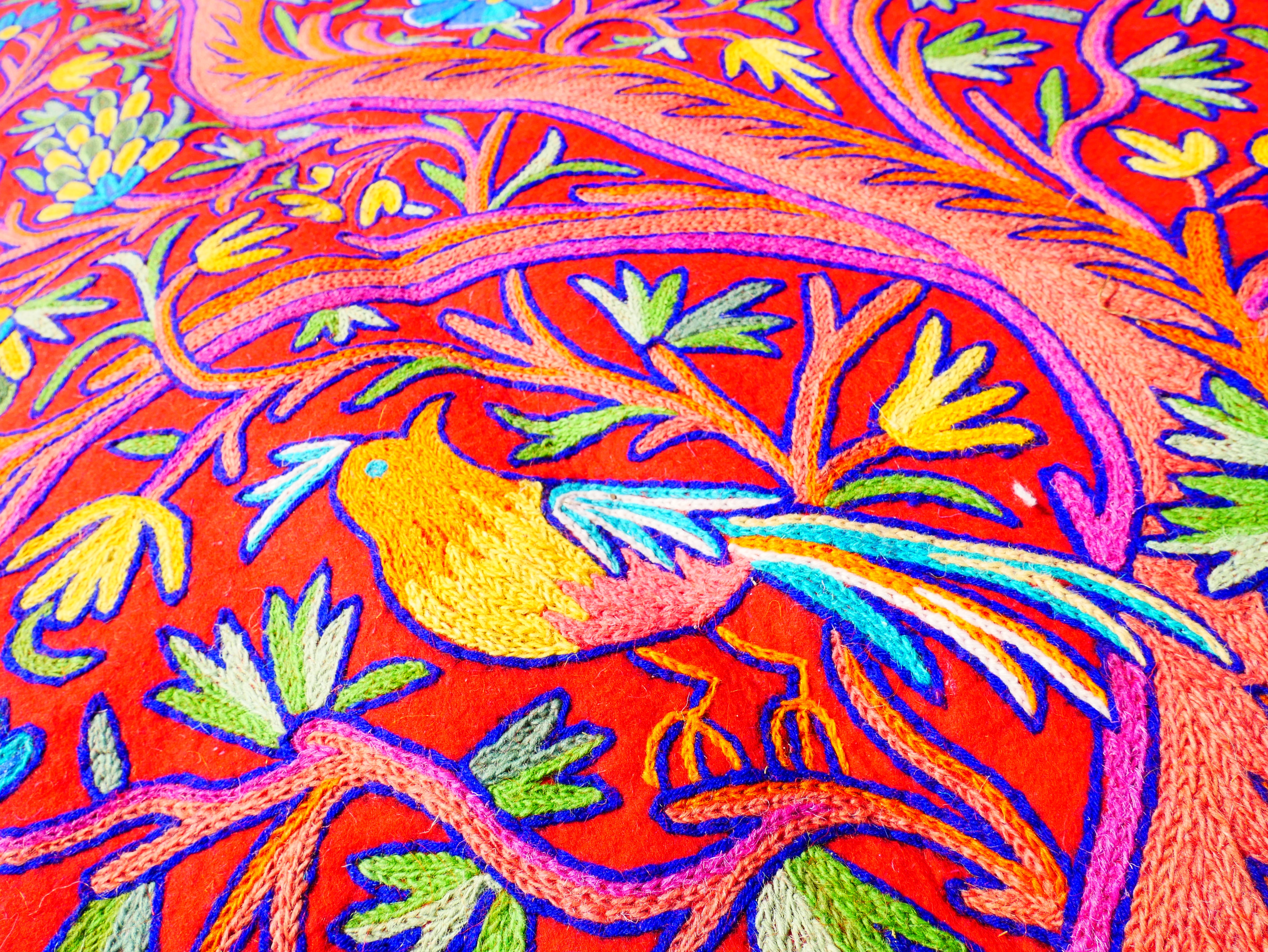 Alfombra Namda de lana grande 12x6 pies | Alfombra de área afieltrada hecha a mano "Jardín del Himalaya" | Alfombra con bordado tradicional de Cachemira