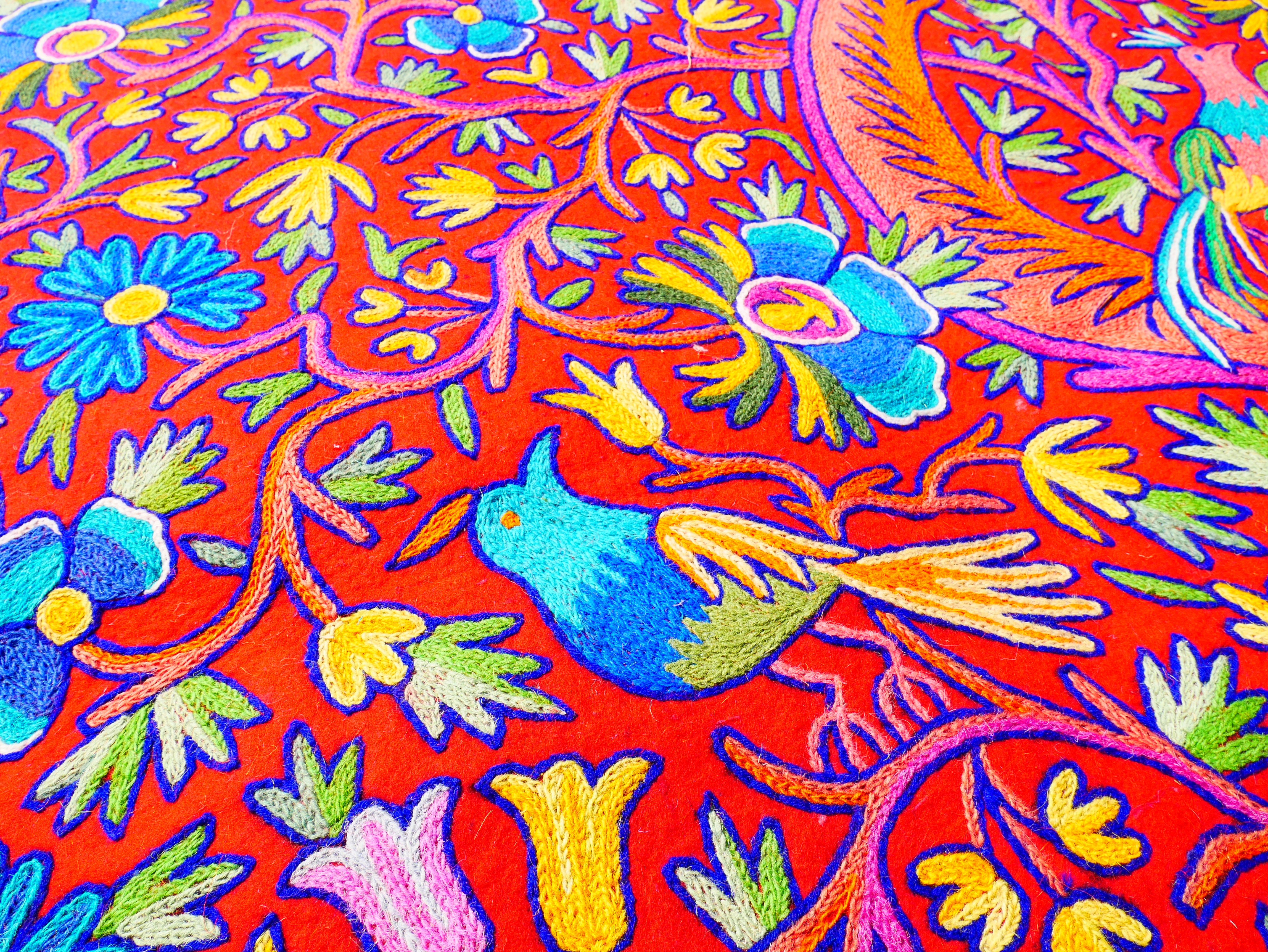 Alfombra Namda de lana grande 12x6 pies | Alfombra de área afieltrada hecha a mano "Jardín del Himalaya" | Alfombra con bordado tradicional de Cachemira