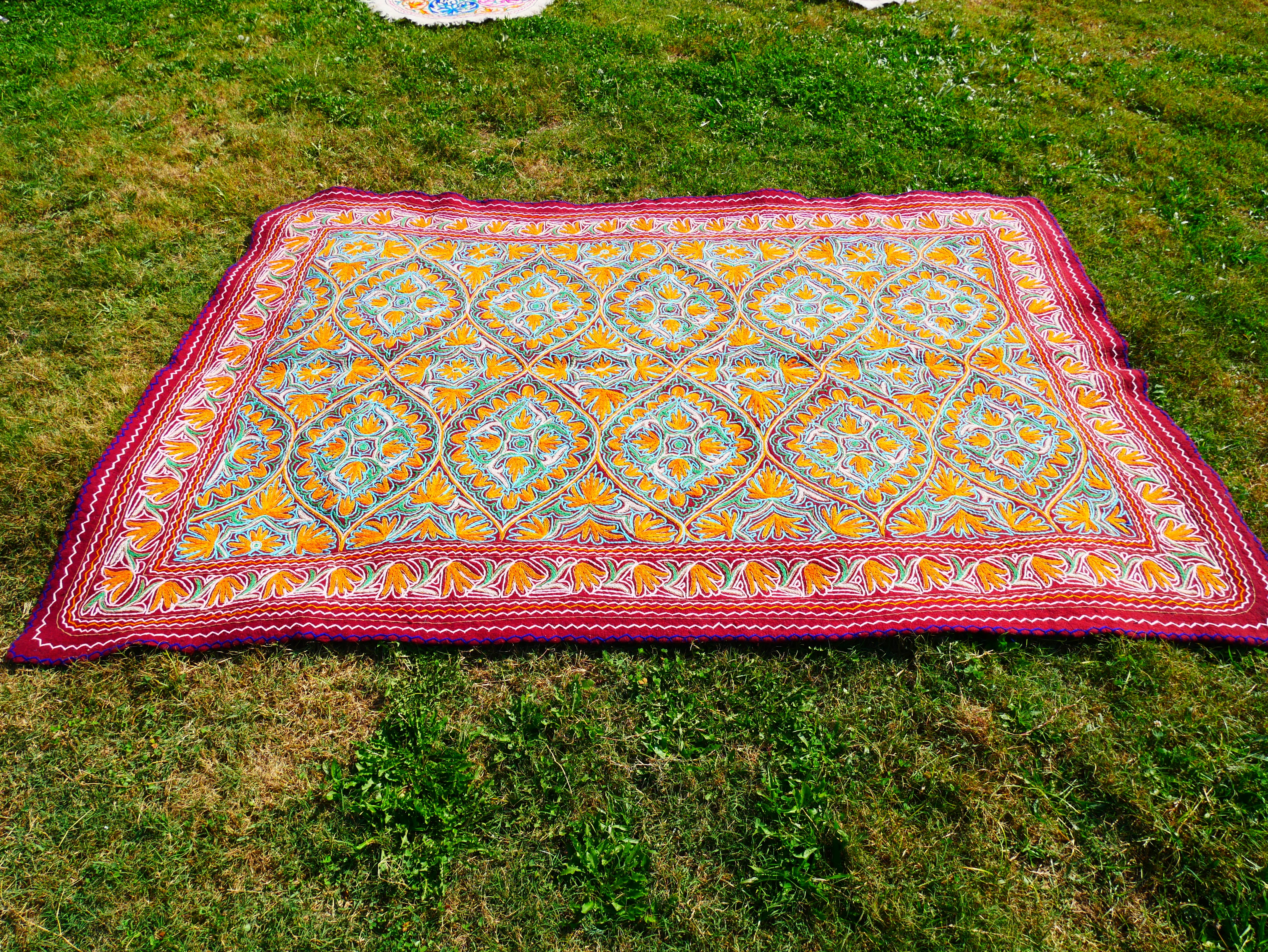 Alfombra Namda grande de lana "Joya del Himalaya", alfombra tradicional de Cachemira, lana afieltrada - bordada a mano 10x7
