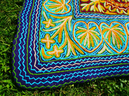 Wool rug Kashmiri "Namda" 6*10 traditional hand felted - floral embroidery | bohemian area rug from the Himalayas