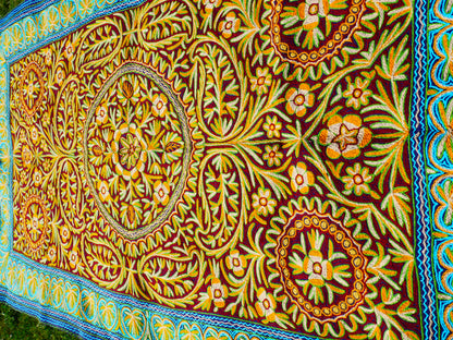 Wool rug Kashmiri "Namda" 6*10 traditional hand felted - floral embroidery | bohemian area rug from the Himalayas