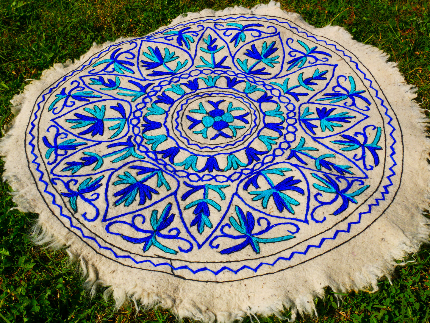 Boho Mandala Rug – Handcrafted Wool Namda from Kashmir, Colorful Embroidery