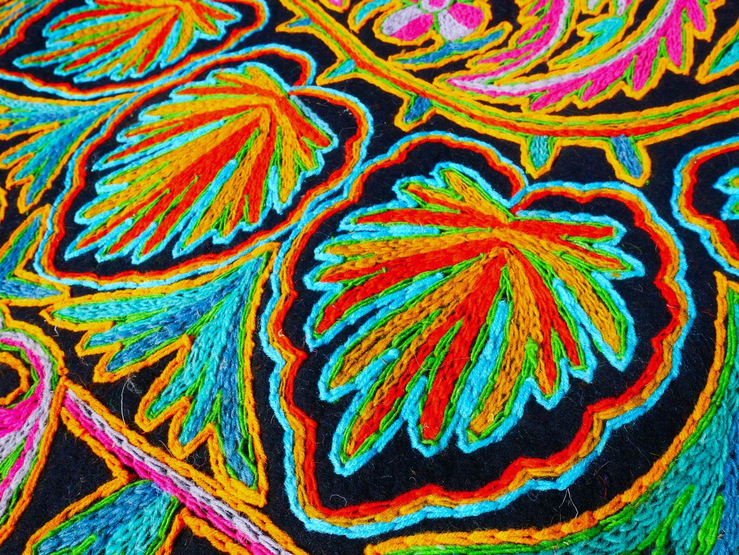 Round Wool Rug 5ft “Charcoal & Pink Mandala” | Hand-Felted Namda | Boho Kashmir Floor Art