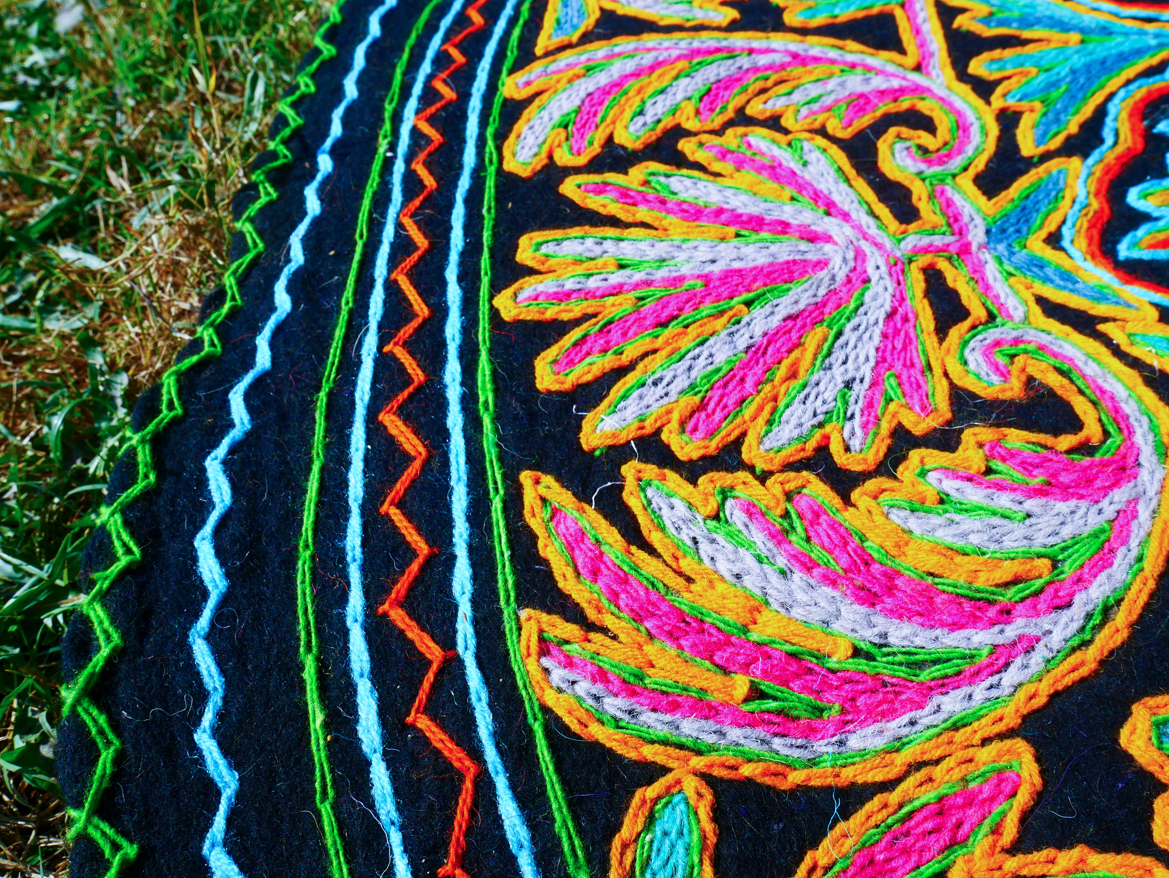Round Wool Rug 5ft “Charcoal & Pink Mandala” | Hand-Felted Namda | Boho Kashmir Floor Art