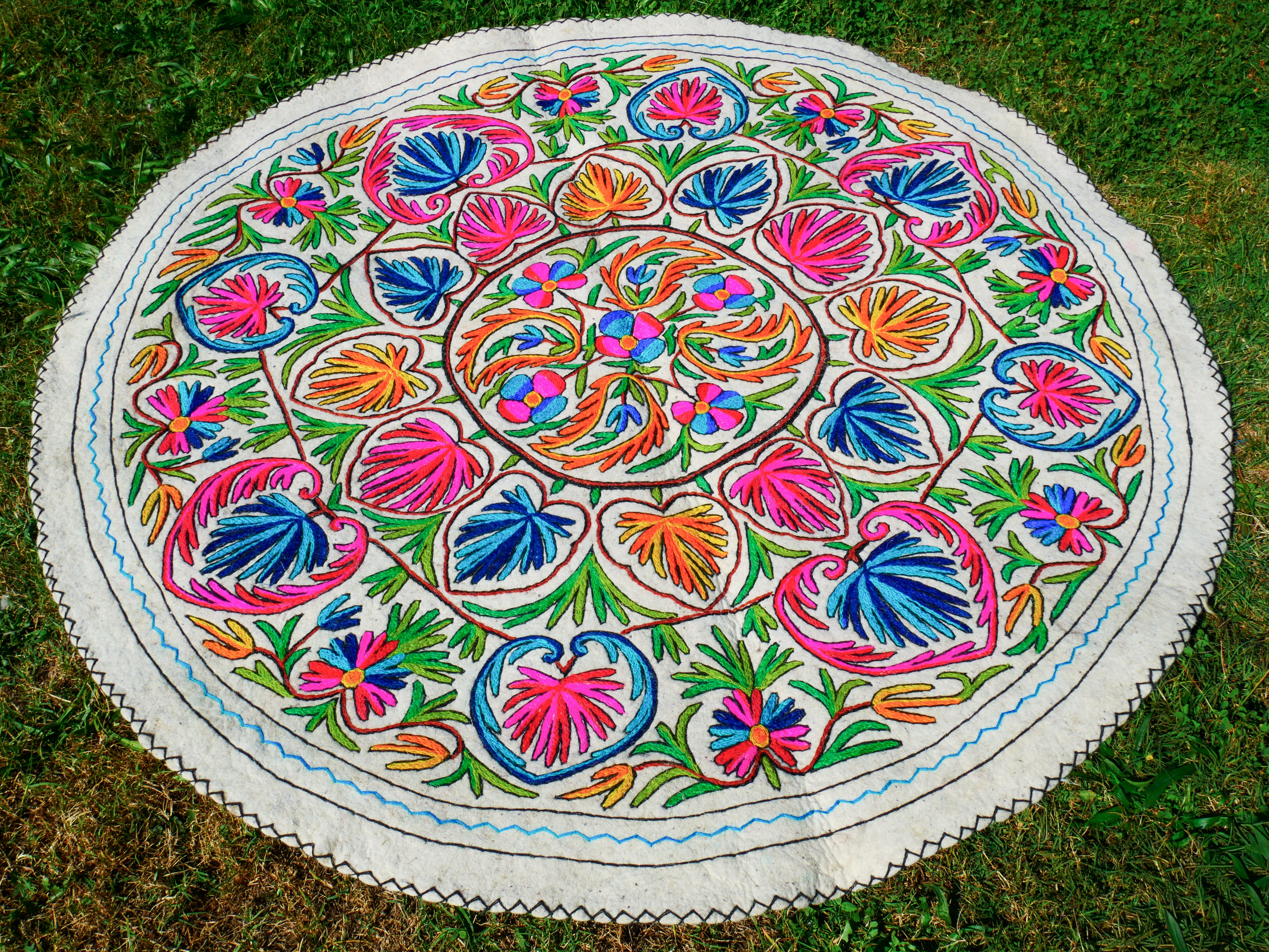 Hand-Felted Round Wool Rug 6ft | Traditional Kashmiri Namda | Boho Embroidered Floor Carpet