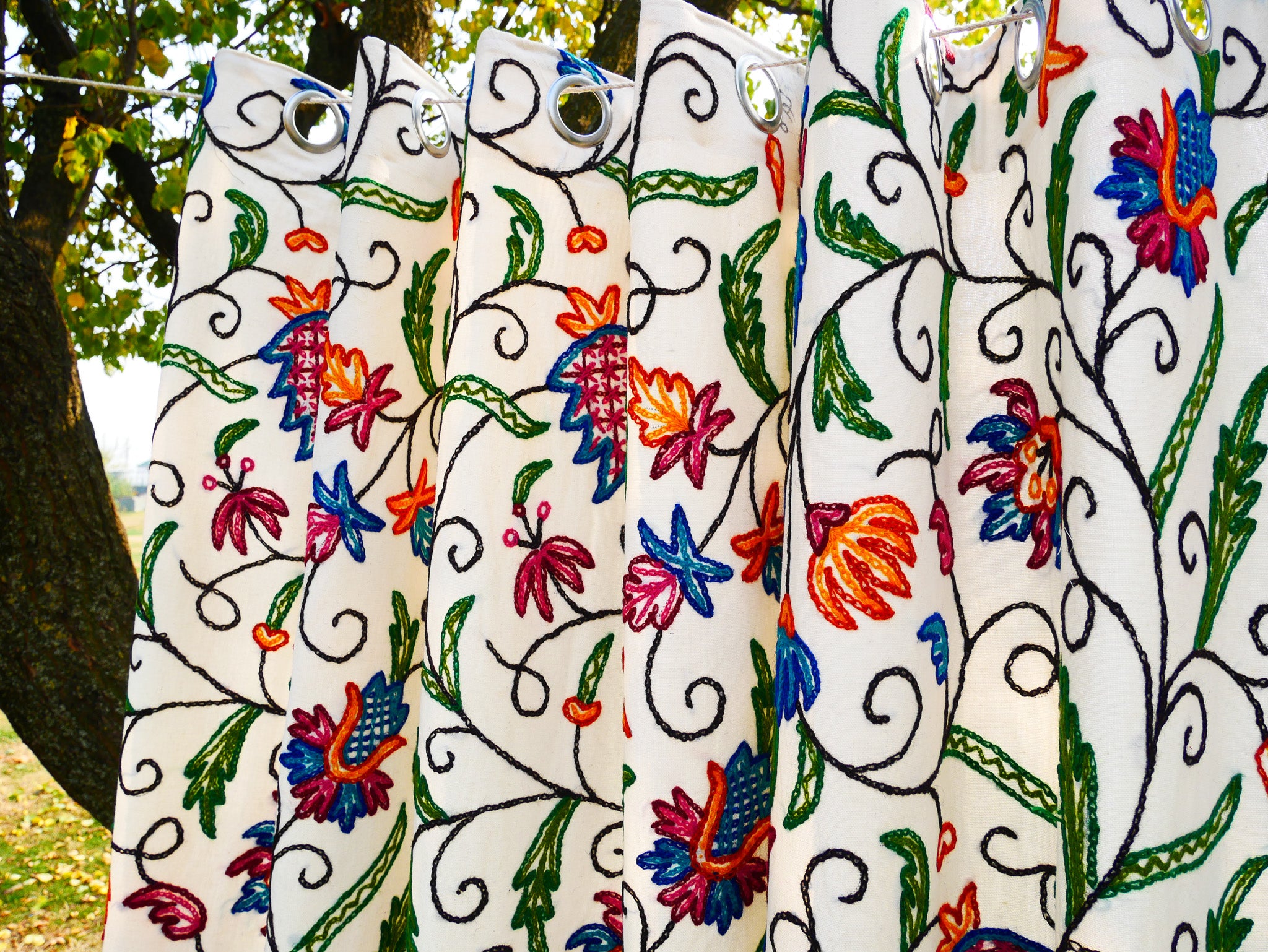 Cortina con bordado de Cachemira - Cortinas con flores bordadas a mano - Cortina de dormitorio de algodón y lana - Estilo bohemio