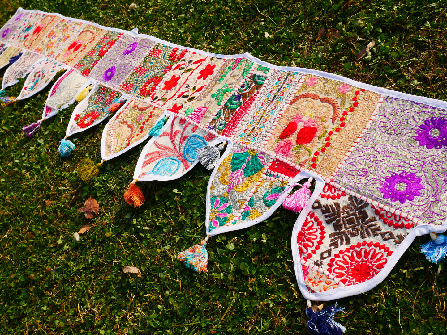 Extra large Toran 6,5ft Indian window valance - door hanging - Hippie wall decor