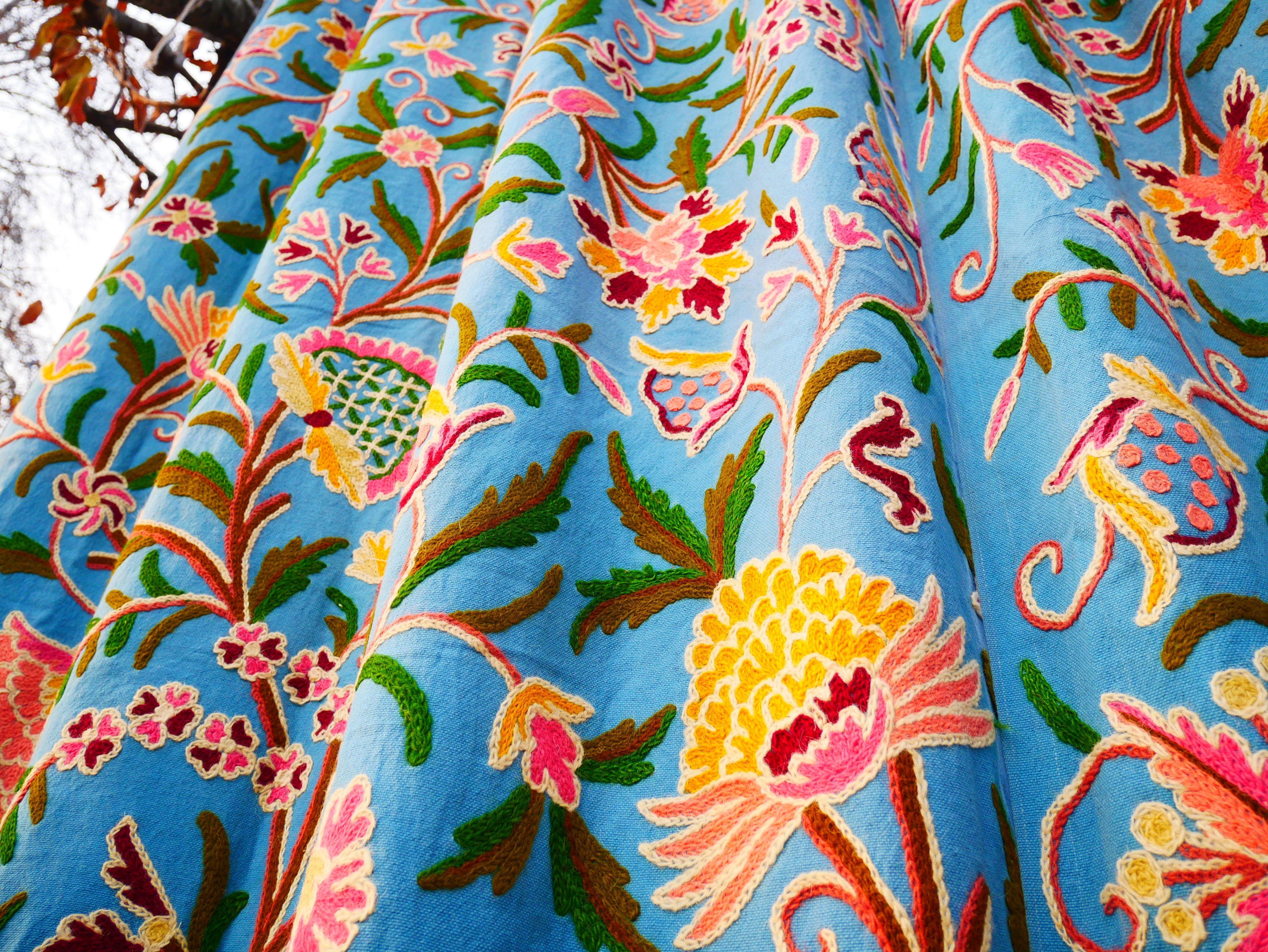 Cortina floral bordada a mano de Cachemira – Cortina bohemia de algodón y lana para dormitorio