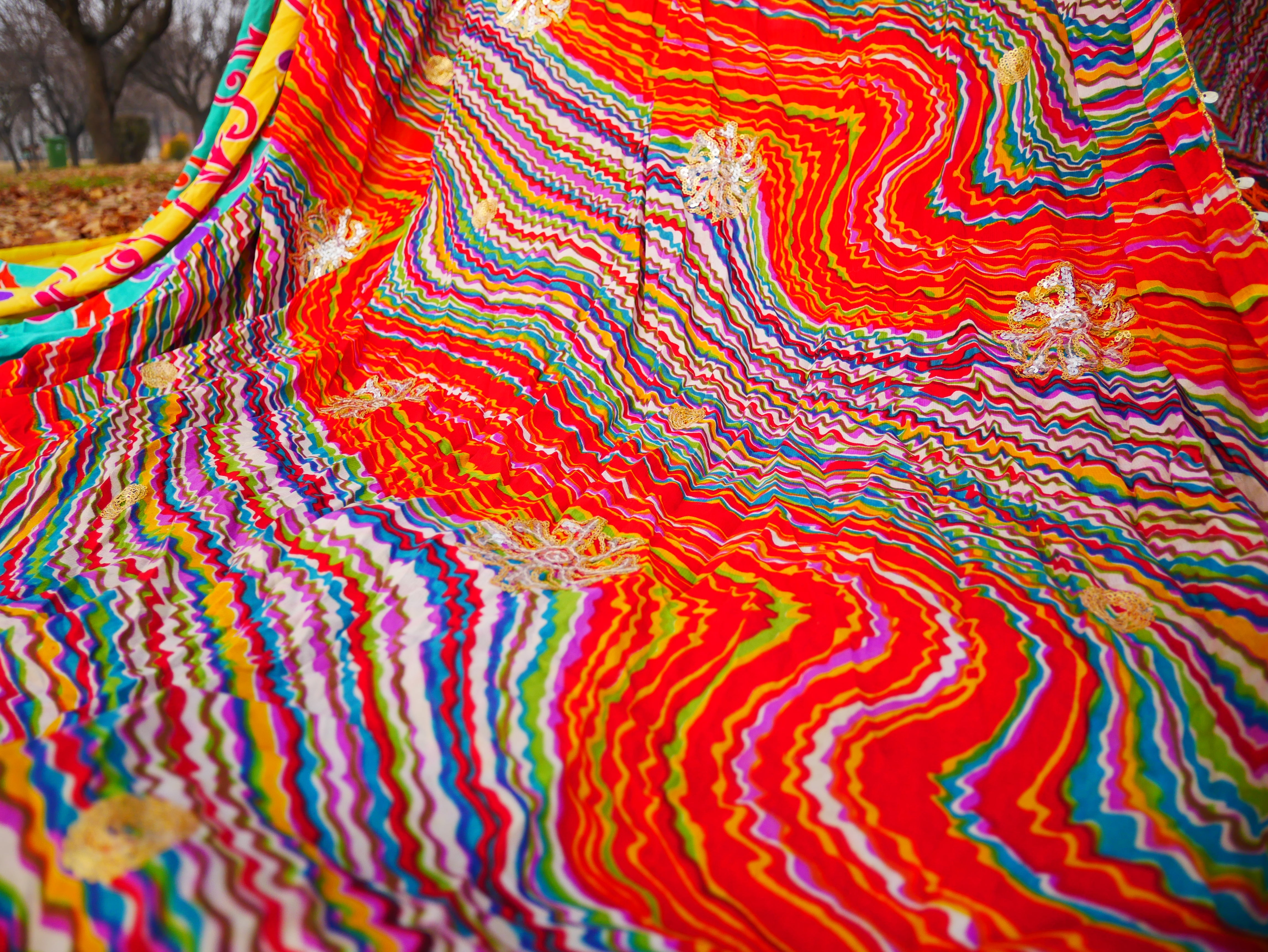 Toldo de sari - Tienda de sari - dosel de cama | telón de fondo para boda bohemia | dosel Shanti para el hogar - área de asientos en el suelo | sala de meditación