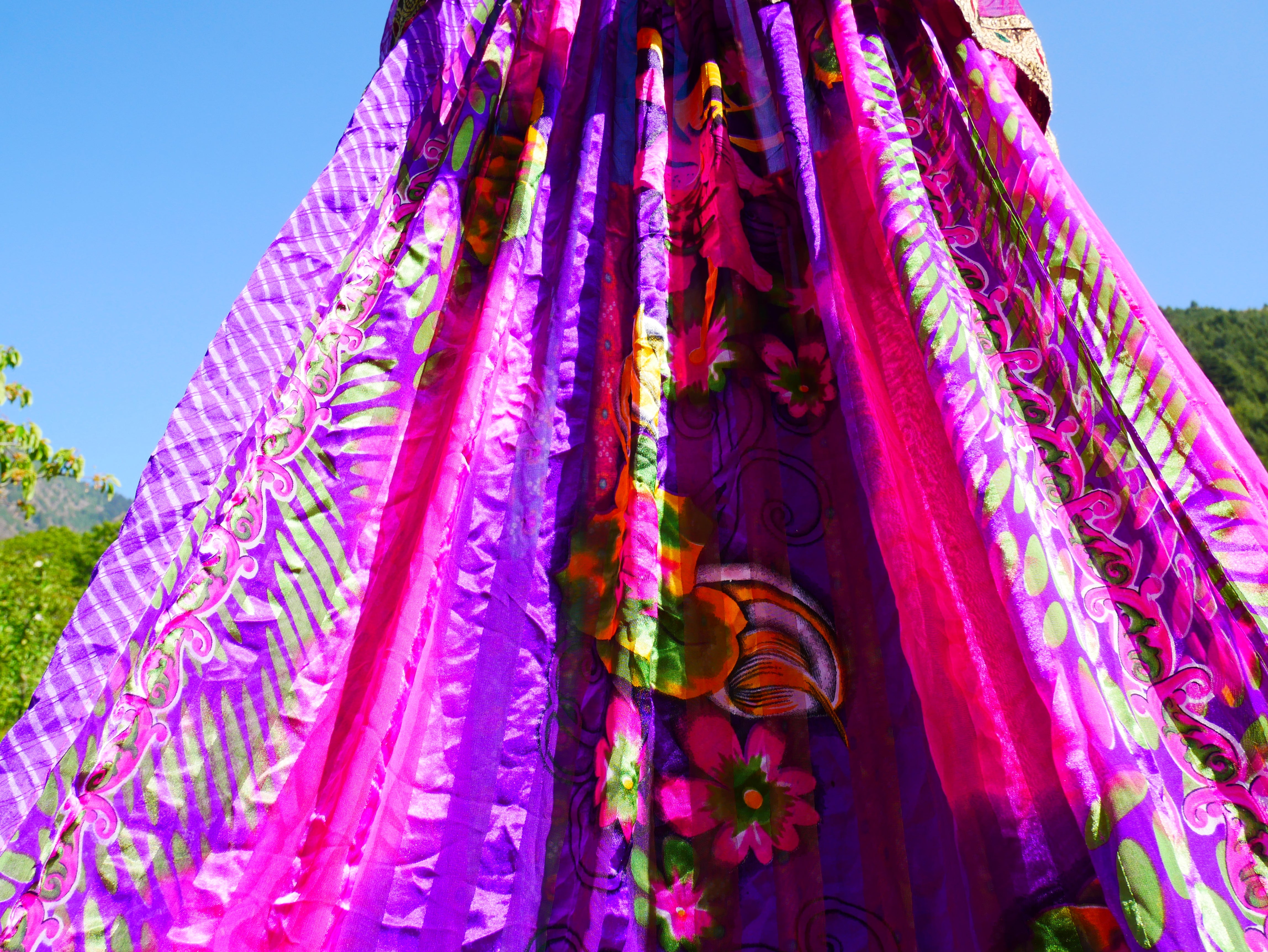 Saree canopy - indoor tent - bed canopy | bohemian wedding backdrop | meditation room - reading nook