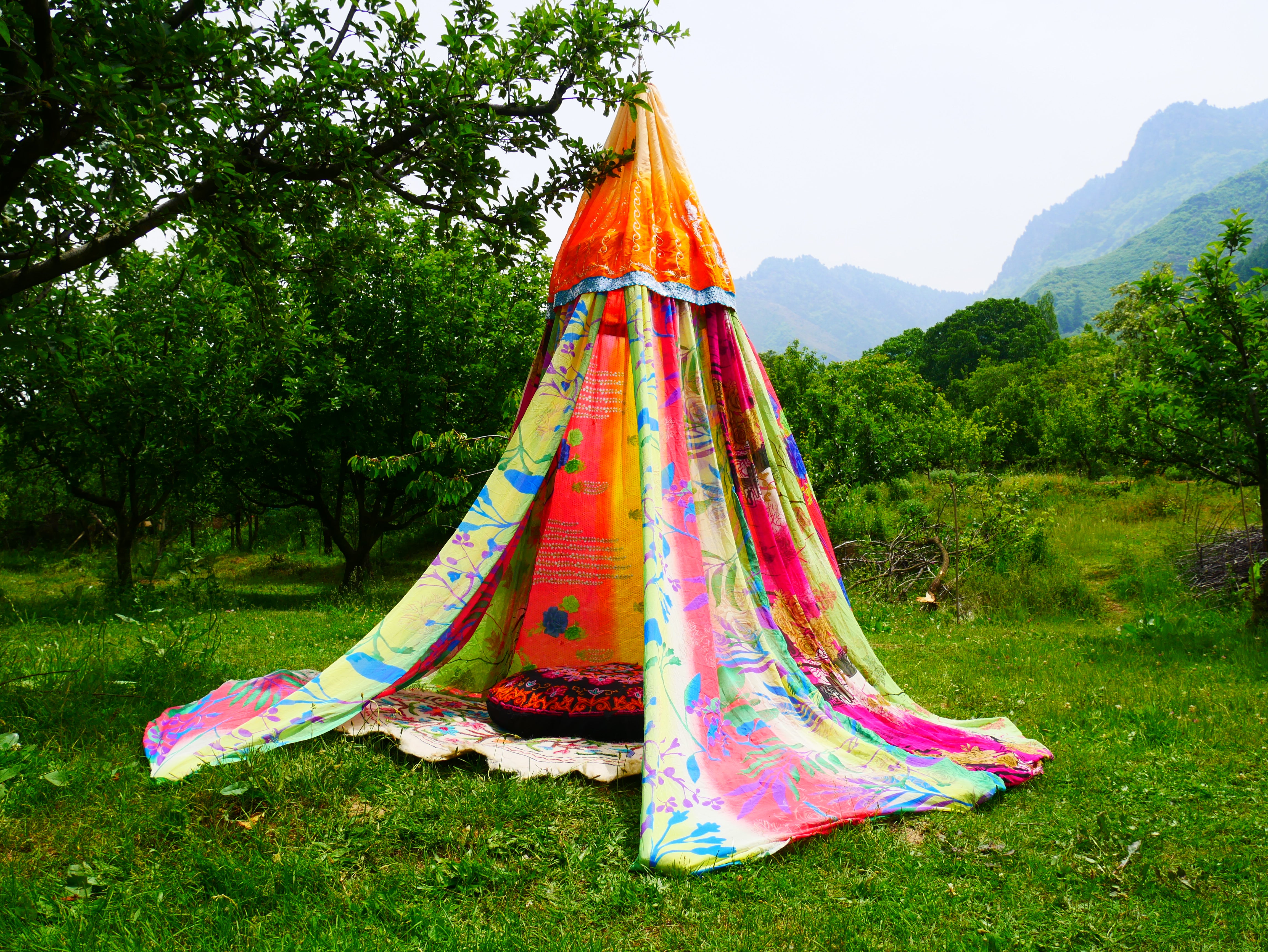 Handmade canopy - Saree tent - bed canopy  | hippie decor - Shanti baldachin for Meditation Spaces or Reading nooks