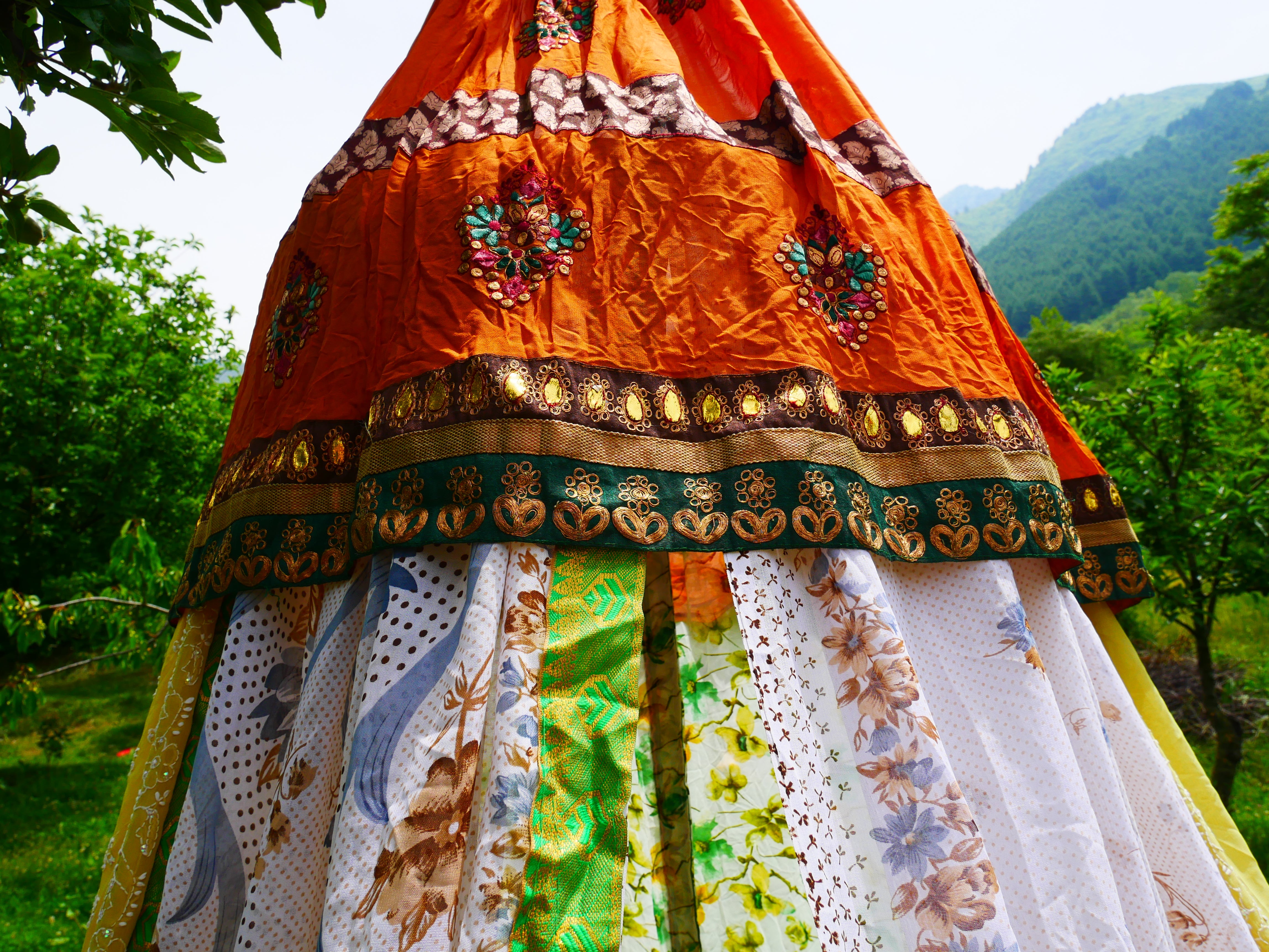 Boho Baldachin - Saree Zelt - Betthimmel | böhmische Hochzeitskulisse – Hippie-Dekor – Sitzbereich auf dem Boden | Meditationsraum - Shanti-Baldachin