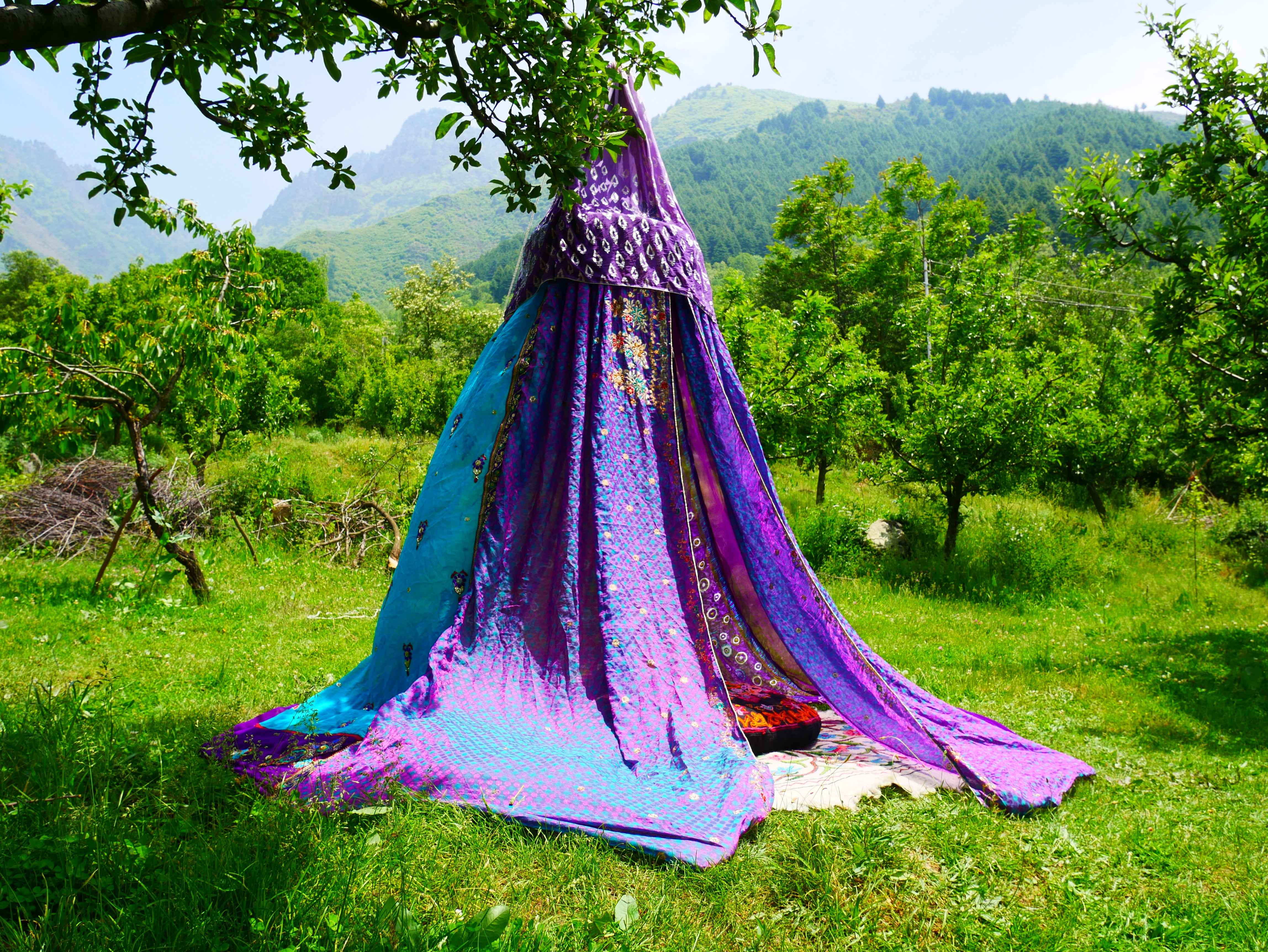 Saree canopy - hanging tent - bed canopy | bohemian wedding backdrop | for meditation rooms and reading nooks