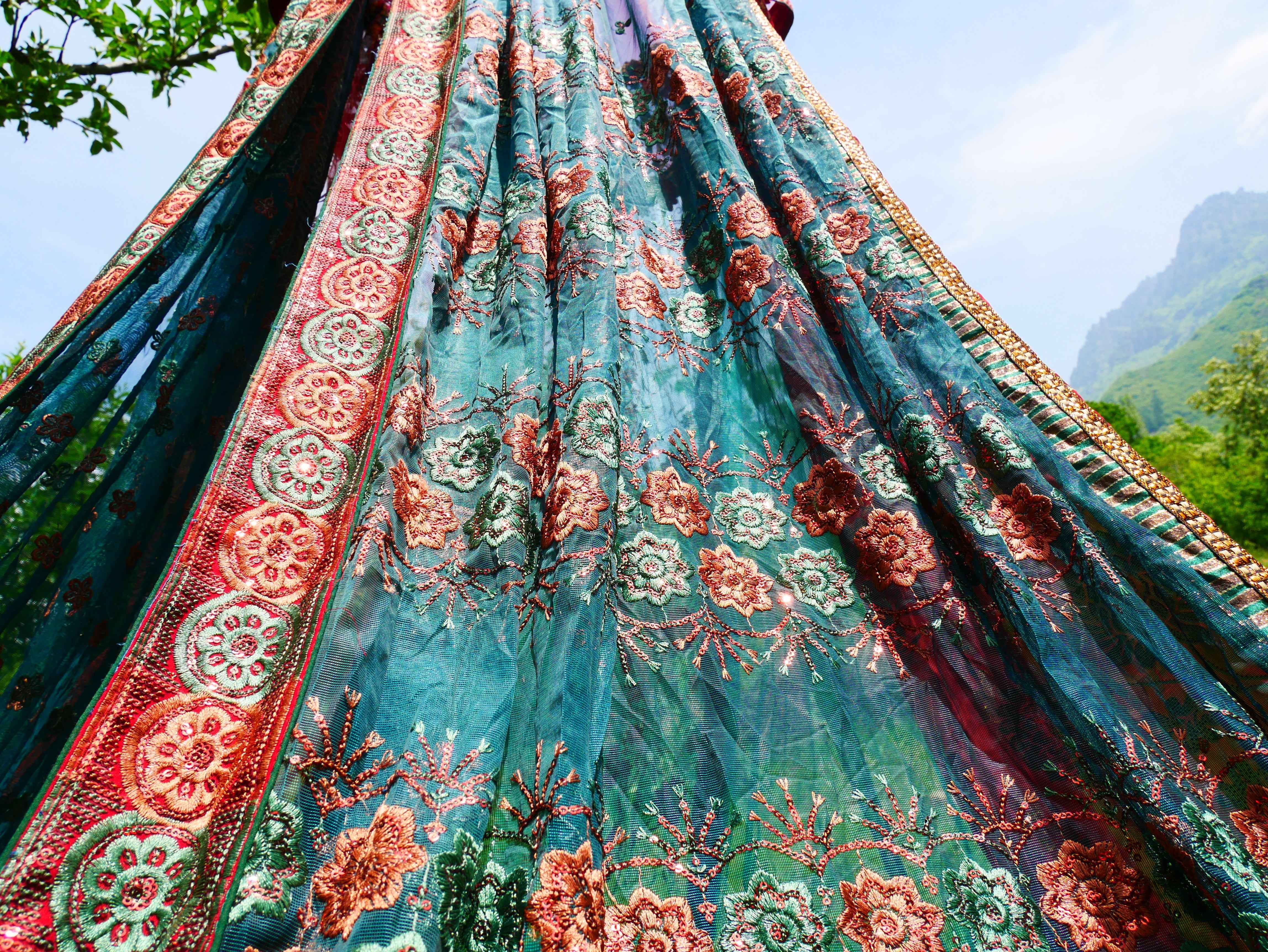 Kashmiri Canopy Saree tent - Bed Canopy | Shanti baldachin for Meditation Spaces or Kids play tent