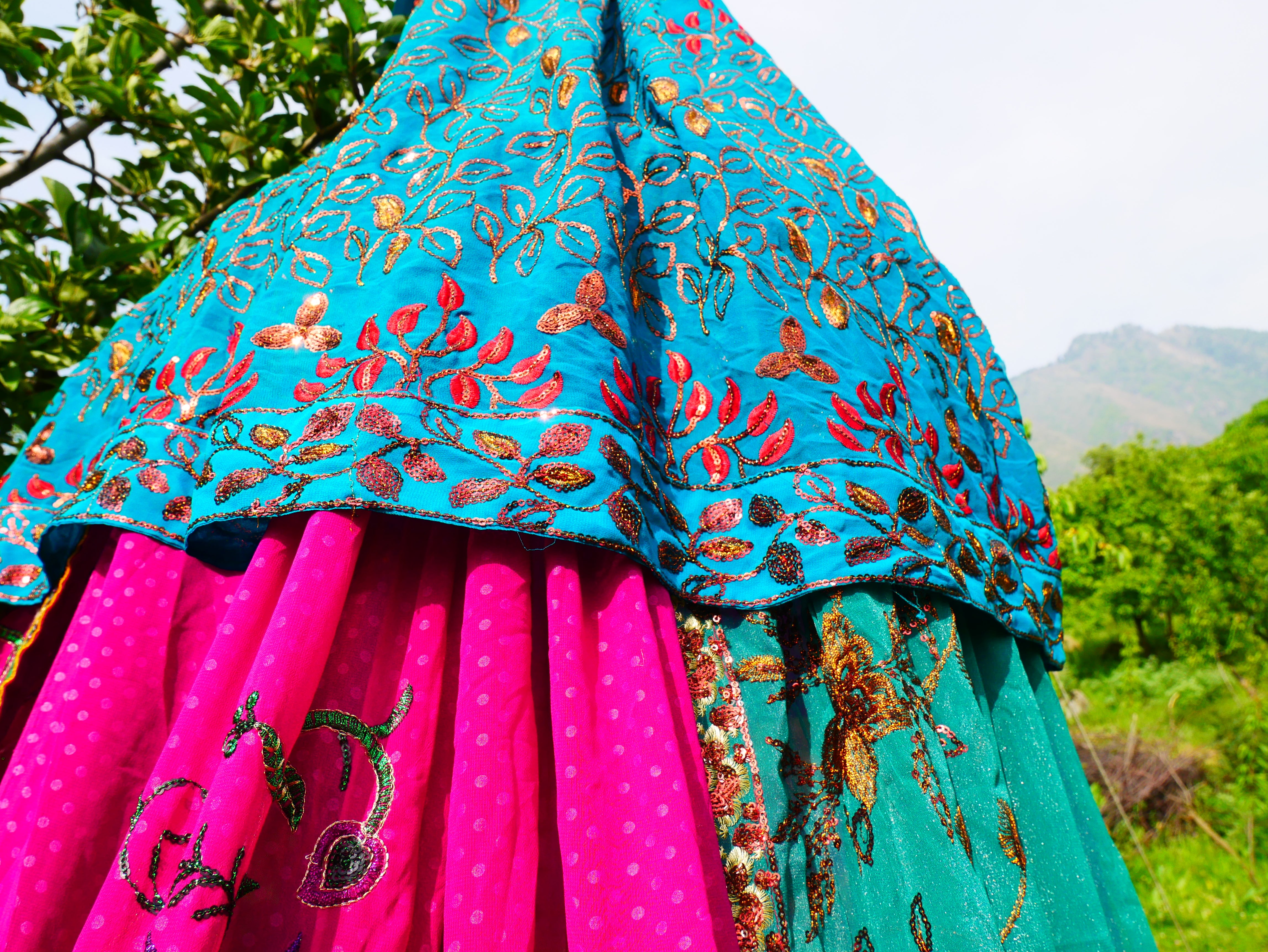 Kashmiri Canopy Saree tent - Bed Canopy  | Festival or Glamping decor - Shanti baldachin for Meditation Spaces