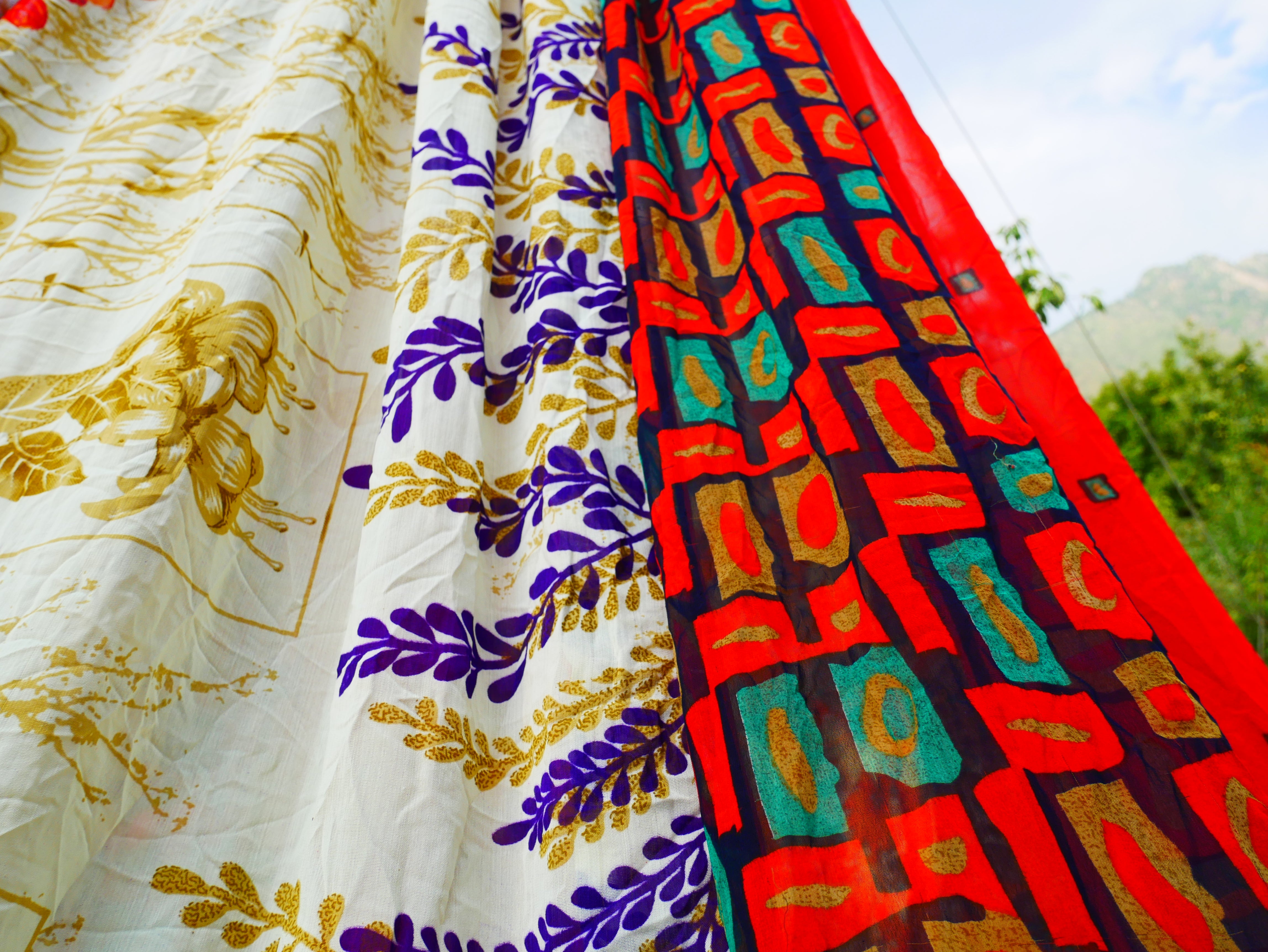 Boho Baldachin - Saree Zelt - Betthimmel | böhmische Hochzeitskulisse – Hippie-Dekor – Sitzbereich auf dem Boden | Meditationsraum - Shanti-Baldachin