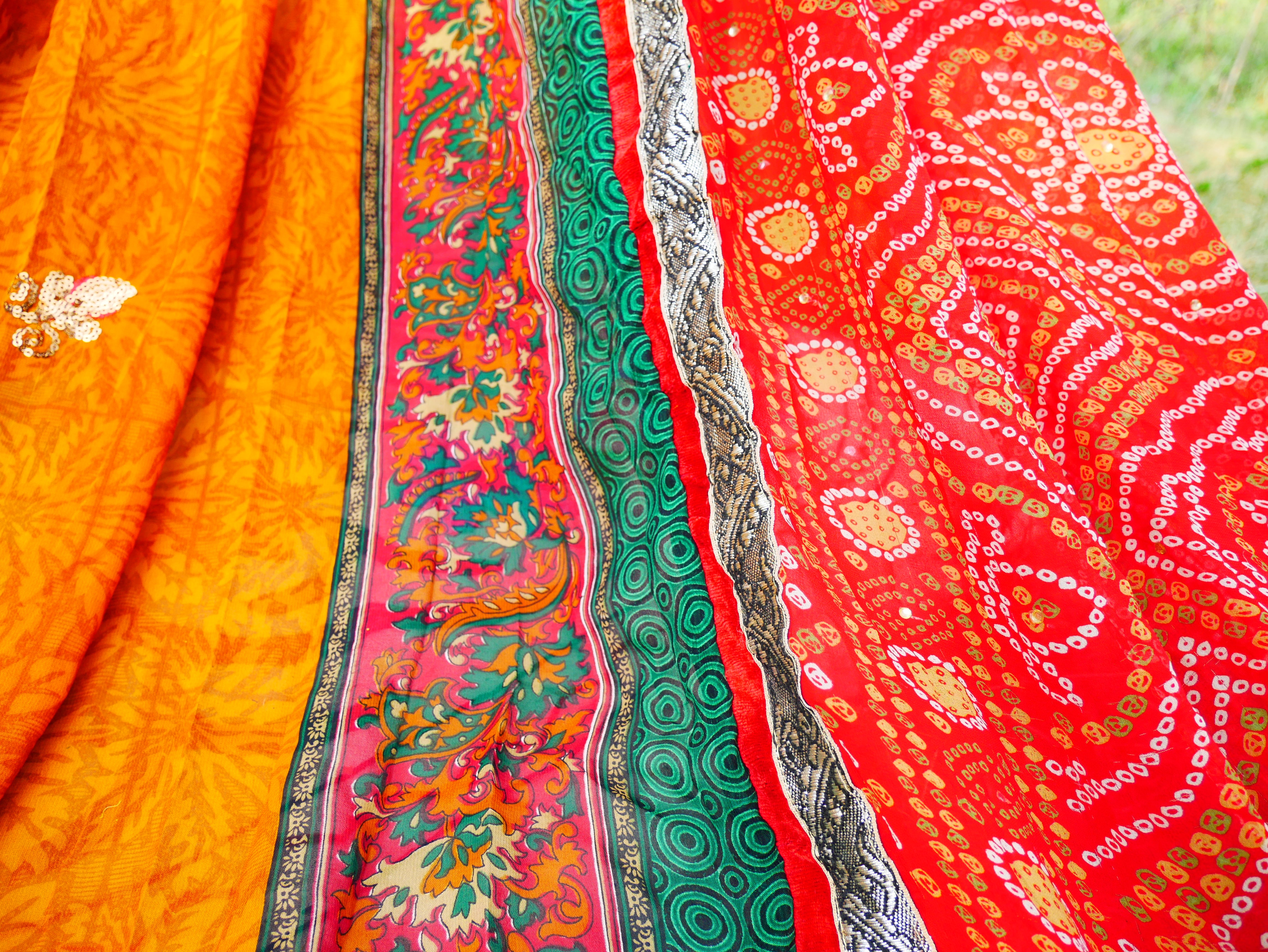 Tienda Shanti Canopy para sari - dosel para cama | Baldaquino de Cachemira para espacios de meditación o rincones de lectura